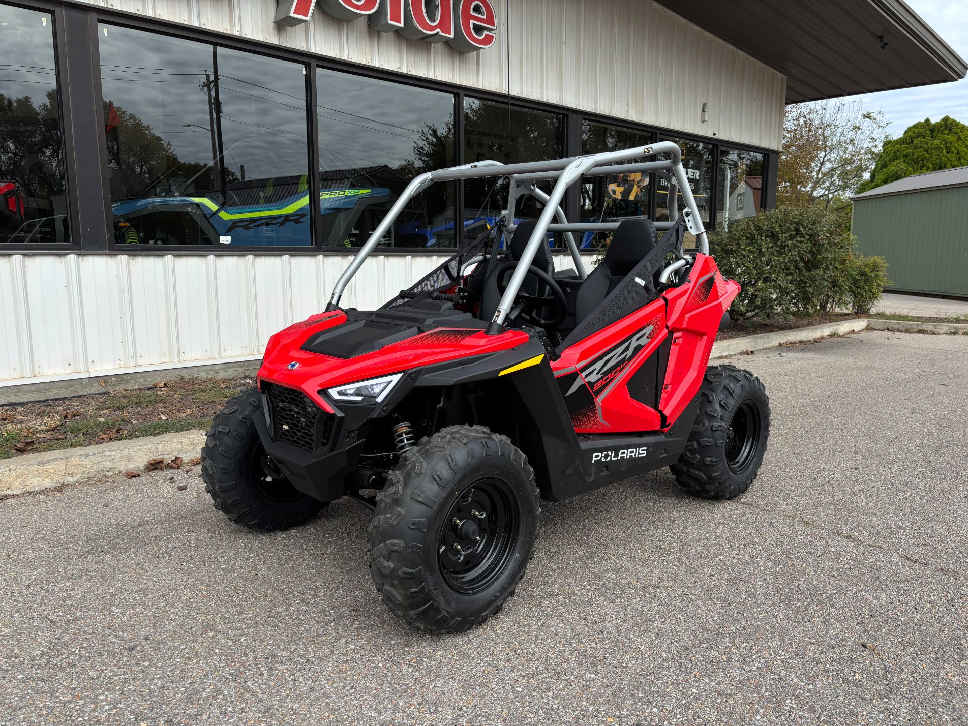 2026 Polaris RZR 200 EFI