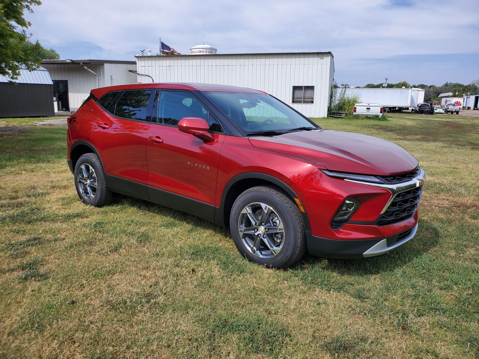 2025 Chevrolet Blazer 2LT photo 3