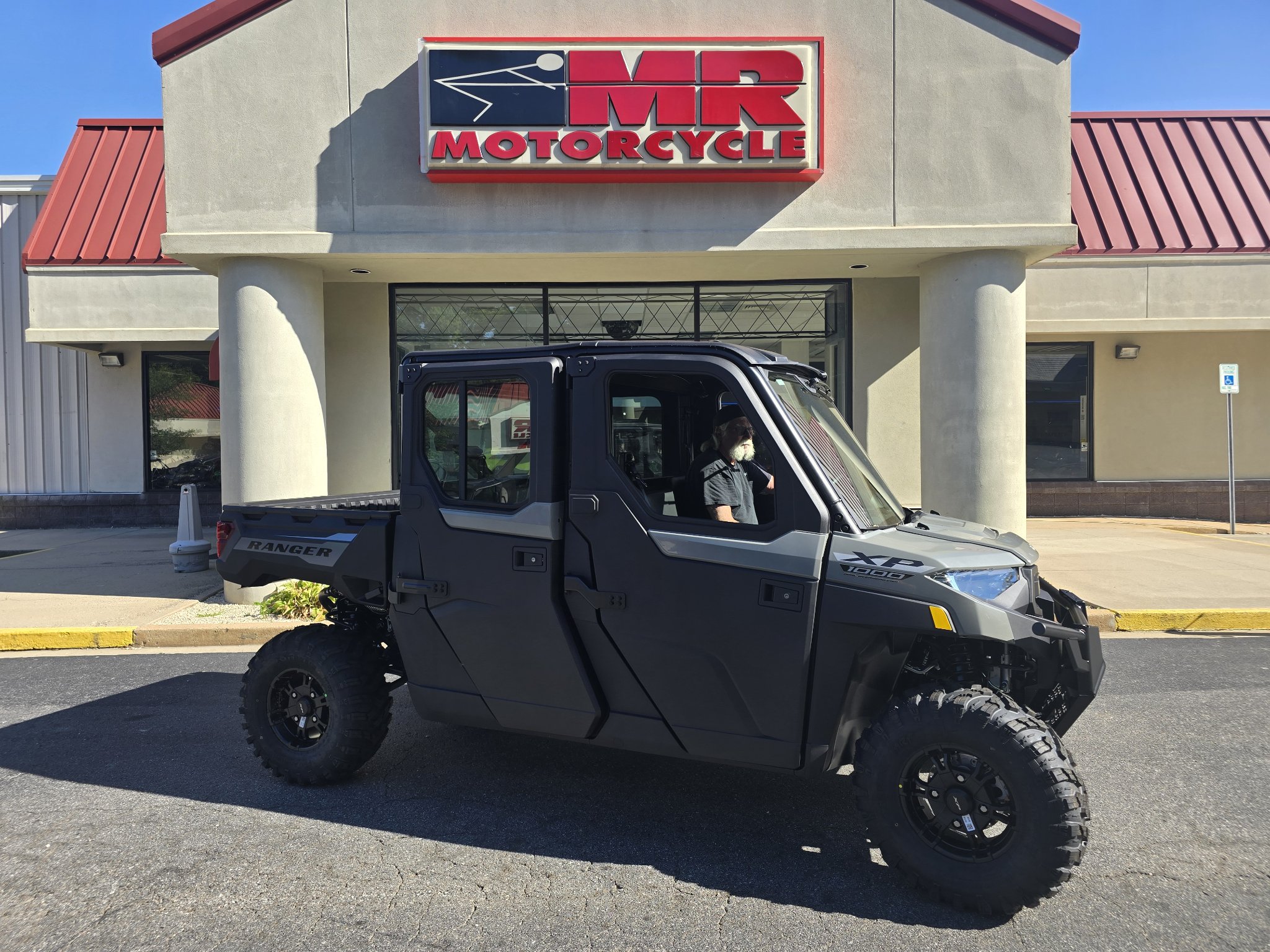 2027 Polaris Ranger Crew XP 1000 Cab