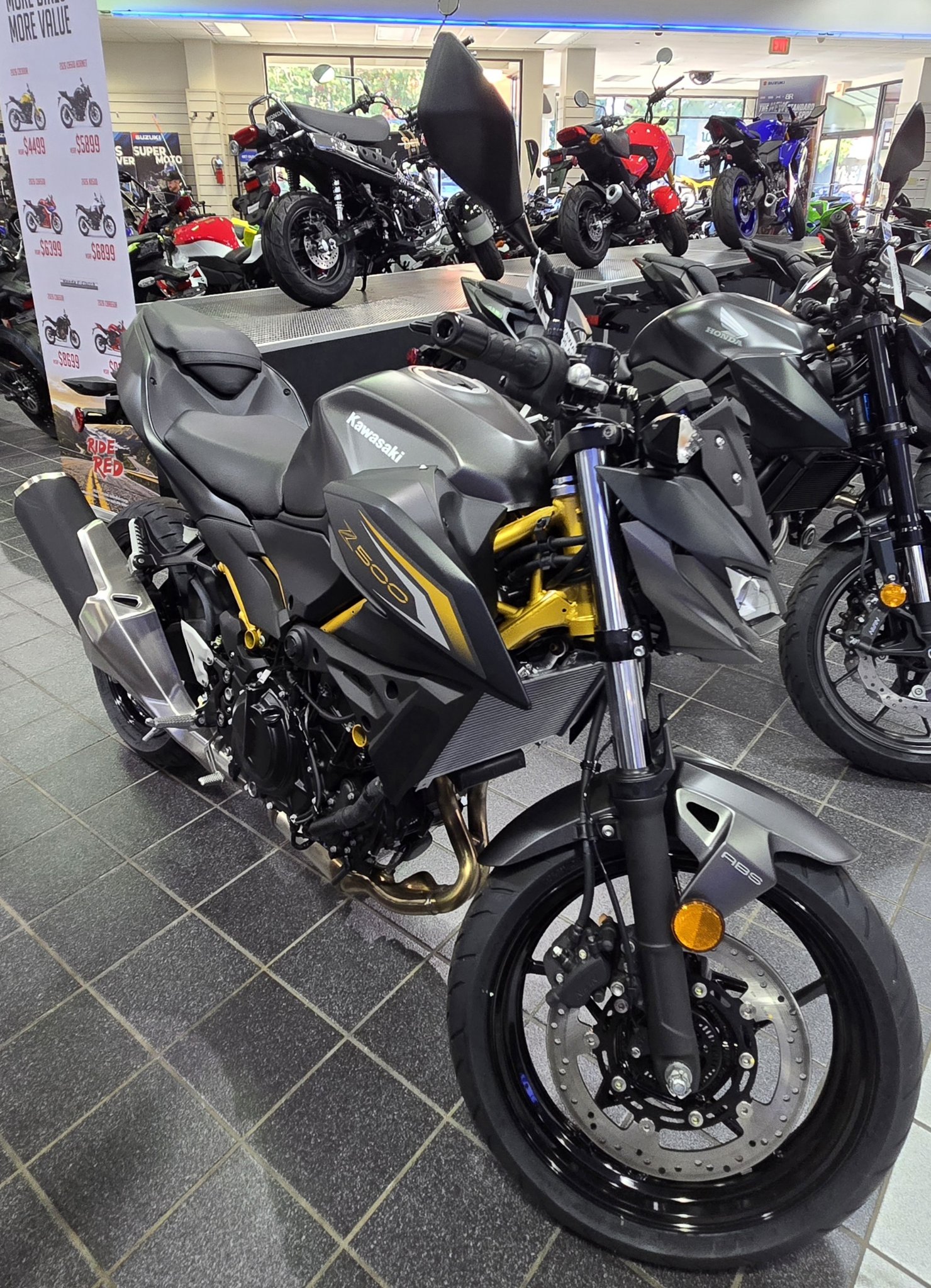ジンページ New 2026 Kawasaki Z500 ABS | Motorcycles in Asheville NC