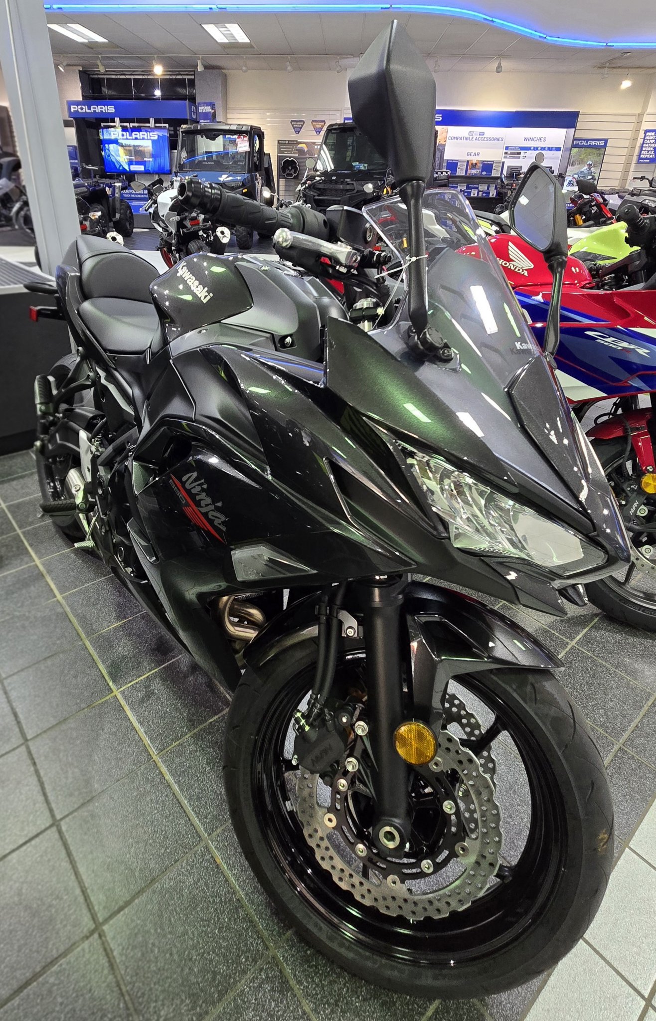 2026 Kawasaki Ninja® 650 1