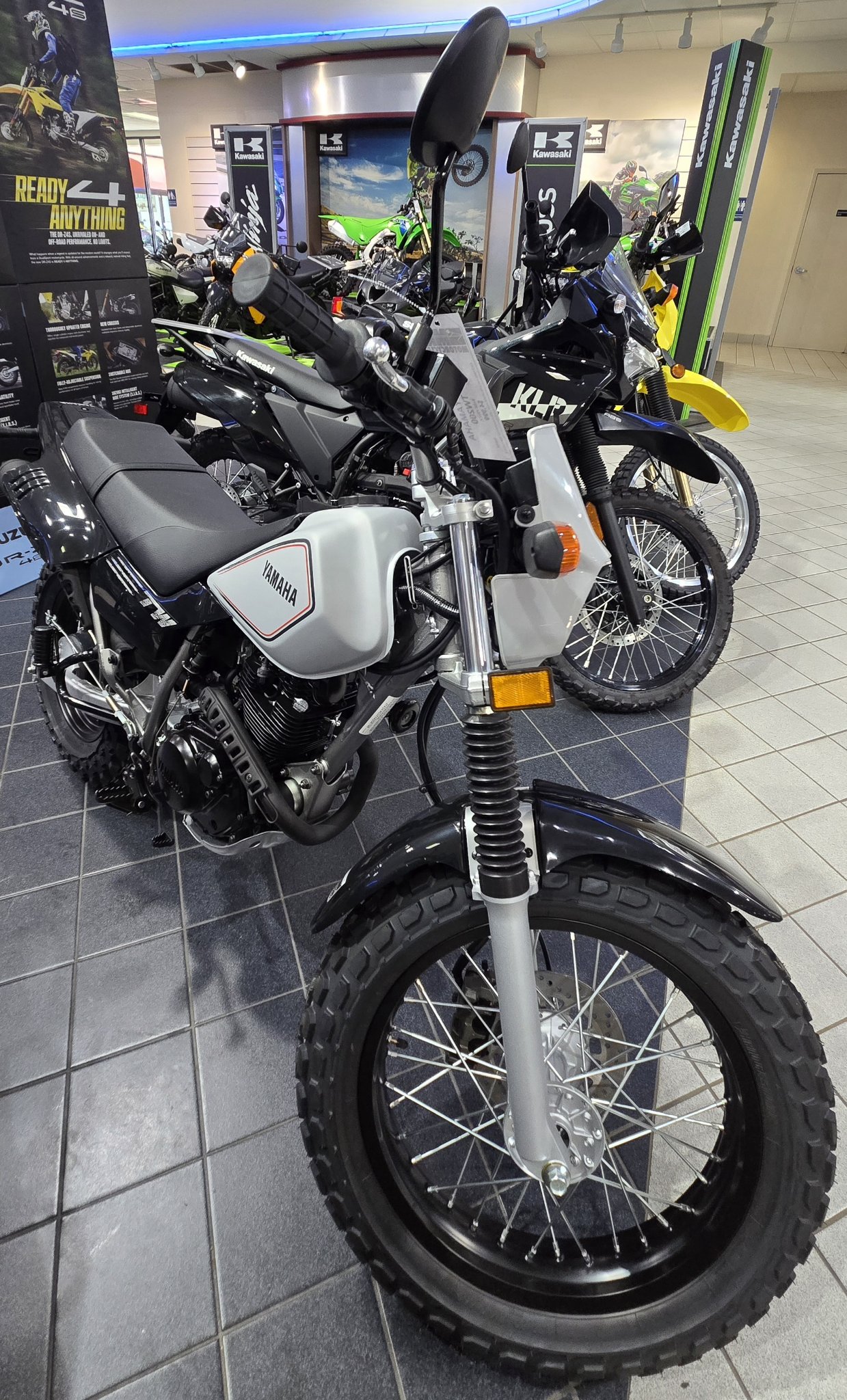 2027 Yamaha TW200 1