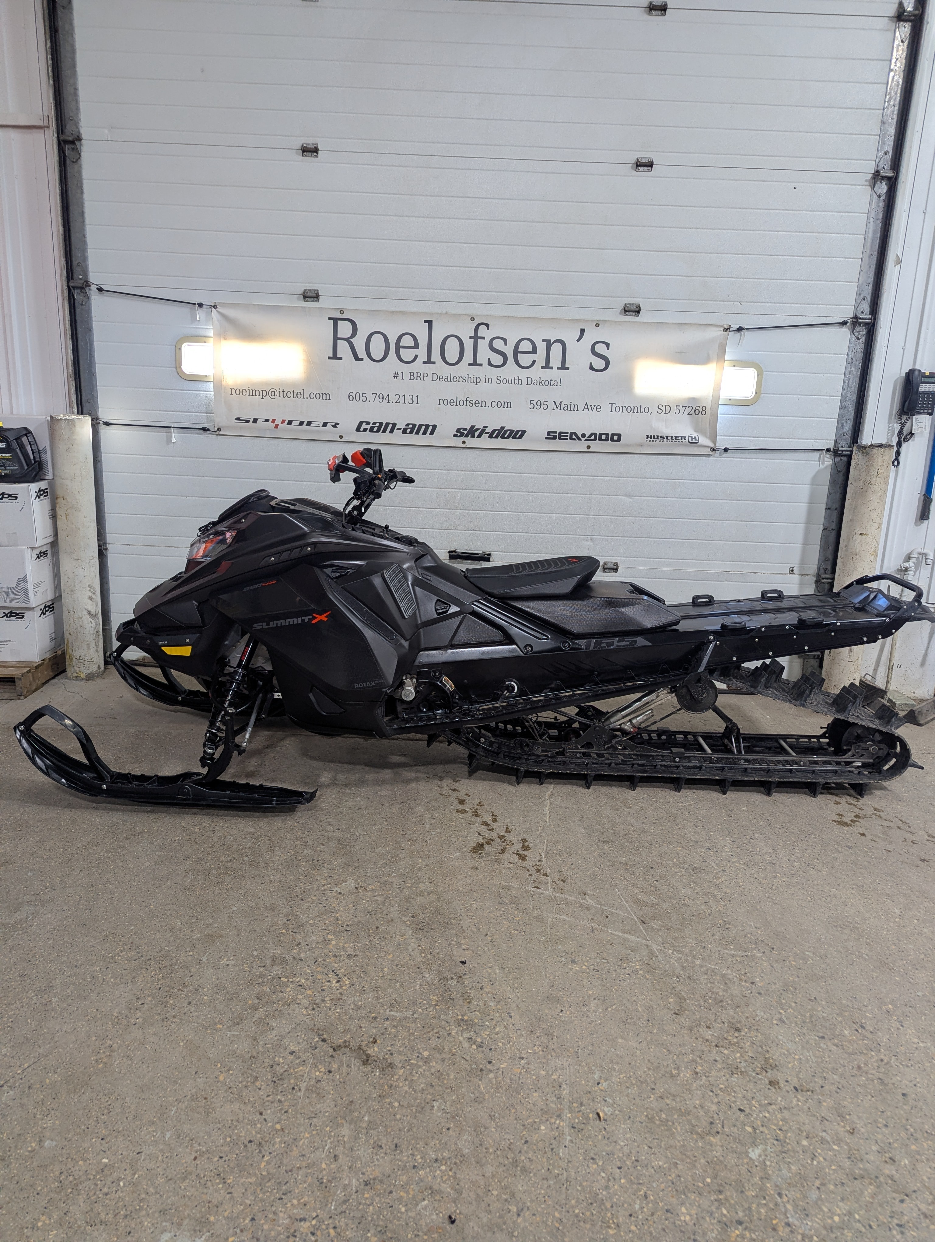 2022 Ski-Doo Summit X Expert 165 850 E-TEC Turbo SHOT PowderMax 1