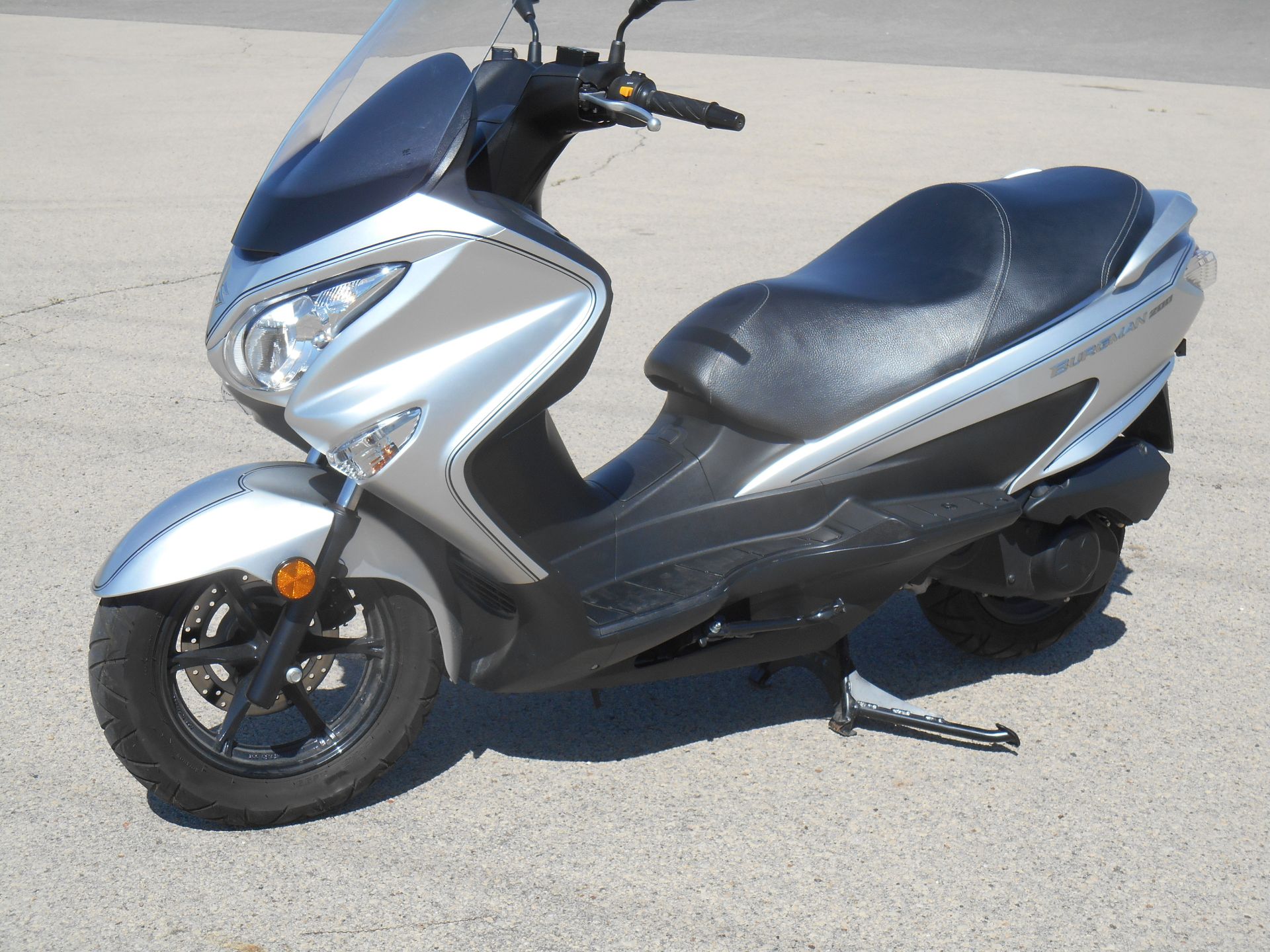 2018 Suzuki Burgman 200 in Dubuque, Iowa - Photo 2