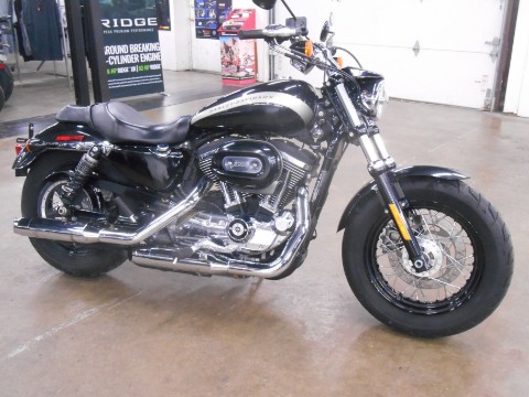 2018 Harley-Davidson 1200 Custom — photo 1 of 4