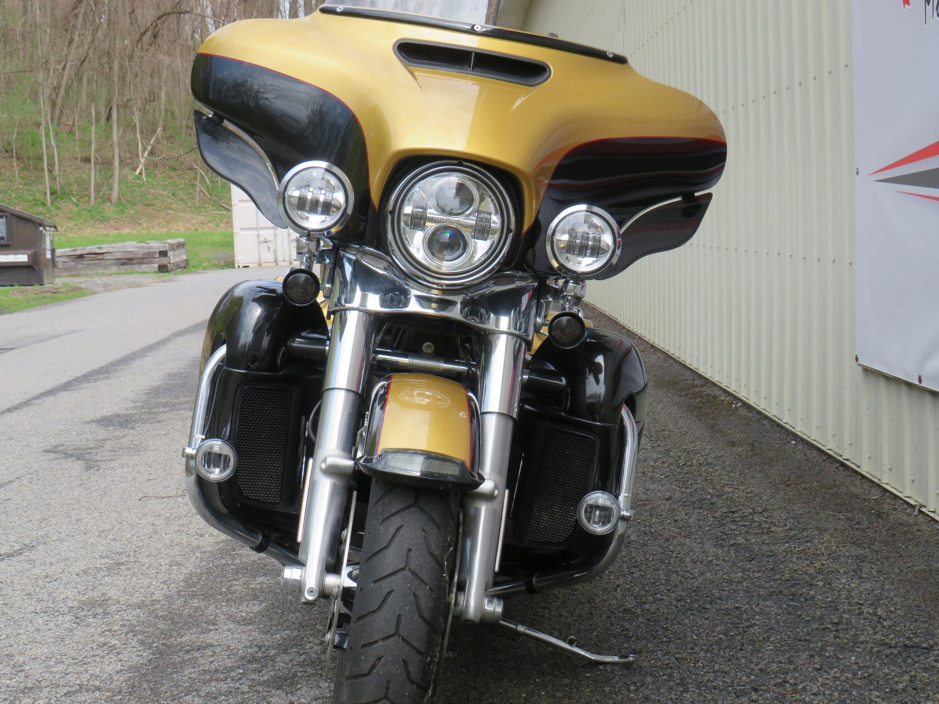 2017 Harley-Davidson Ultra Limited 3