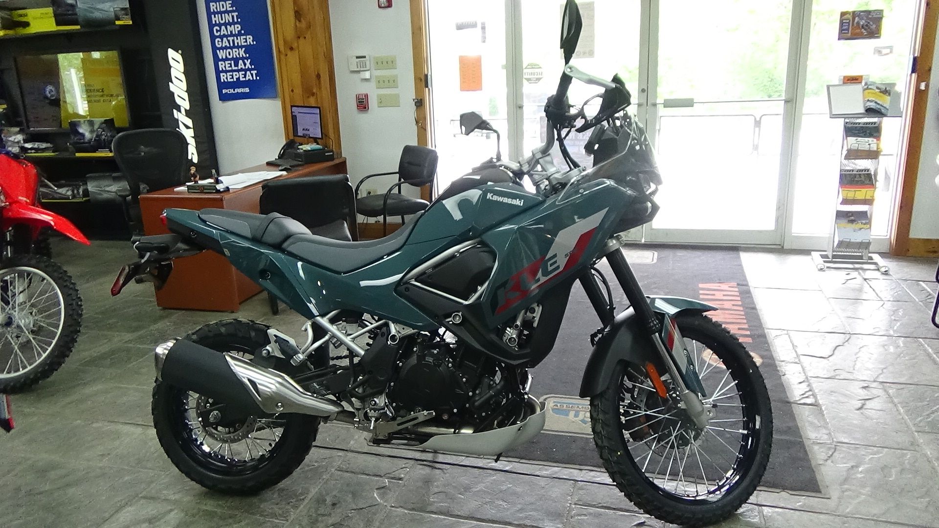 2026 Kawasaki KLE®500 SE ABS 1