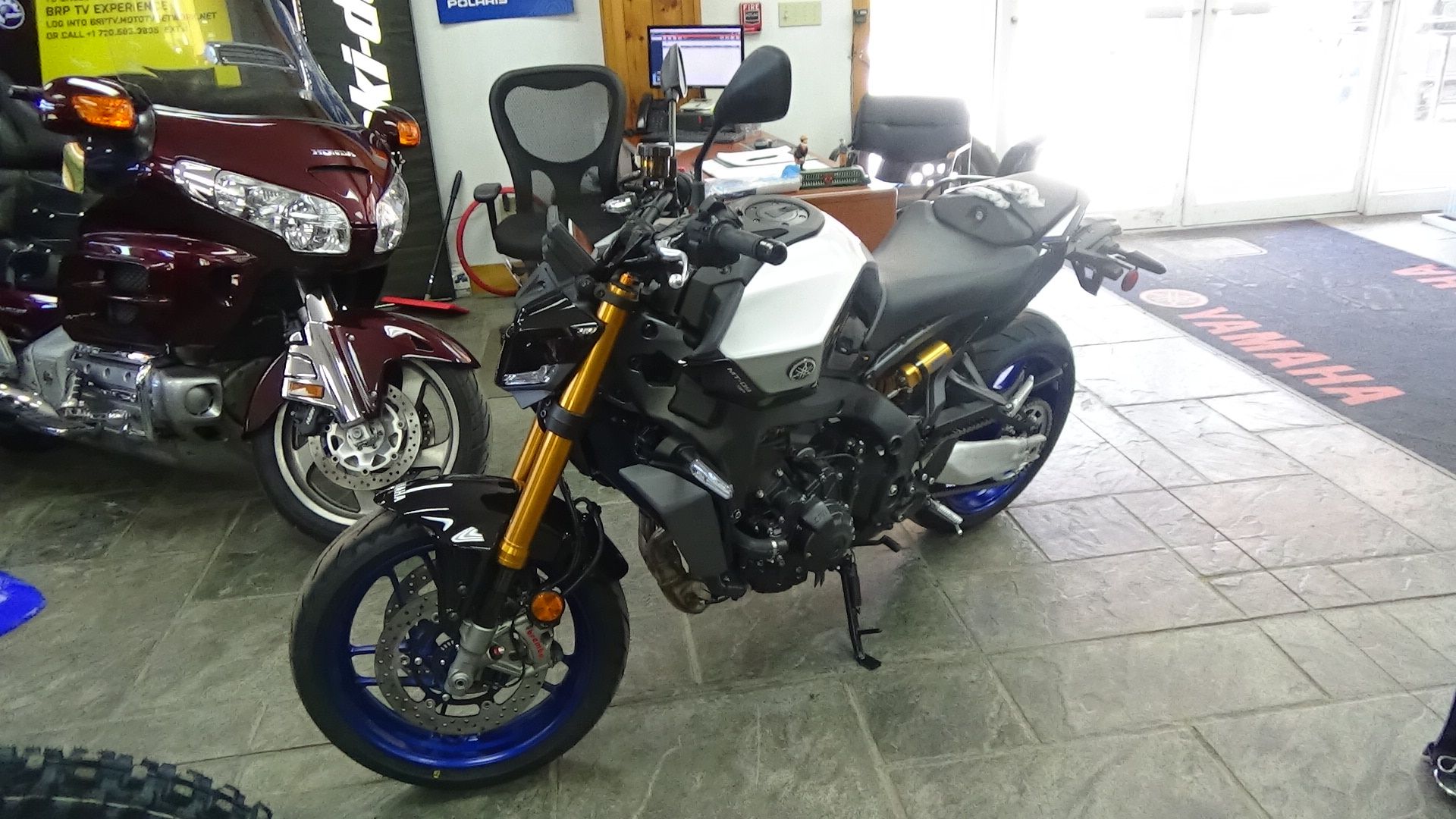 2026 Yamaha MT-09 SP 4