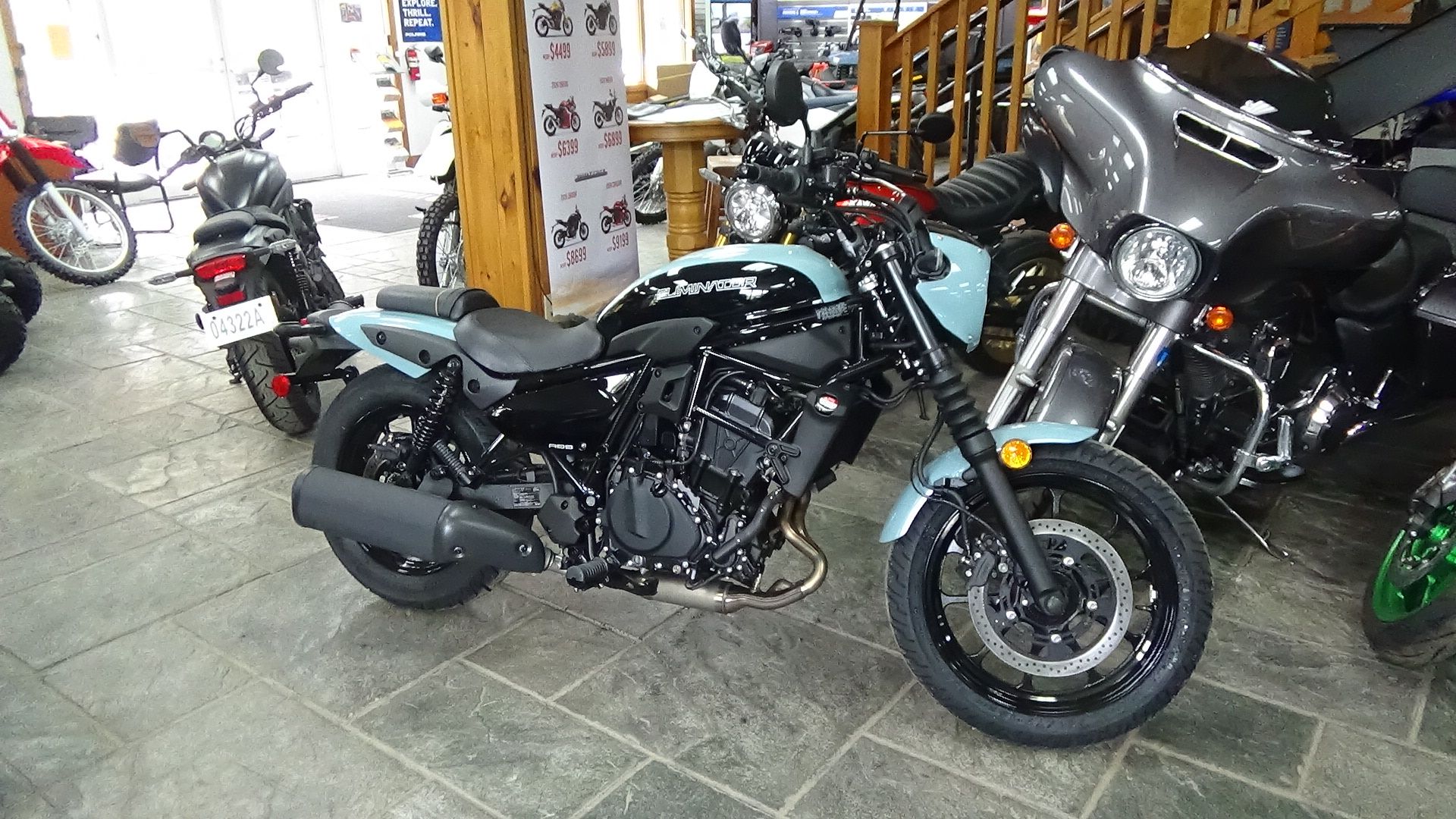 2025 Kawasaki Eliminator® SE ABS 1