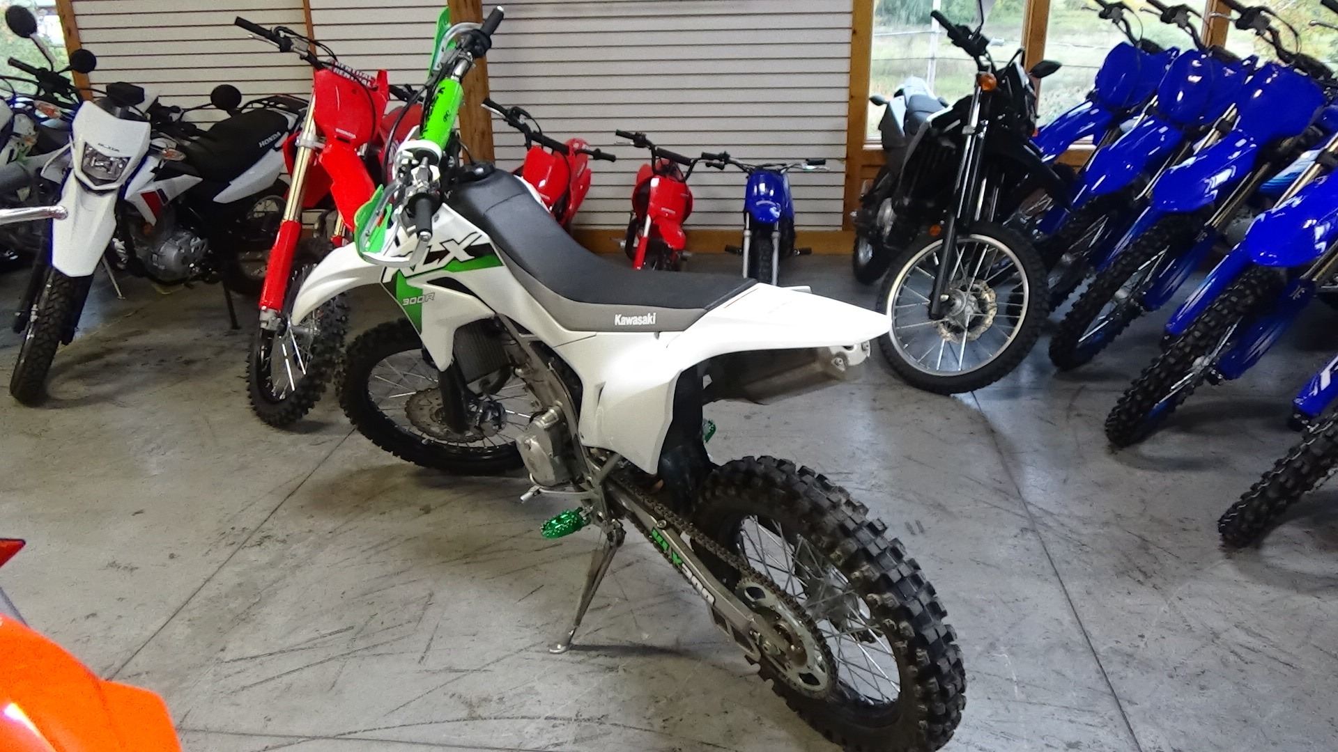 2026 Kawasaki KLX®300R 6