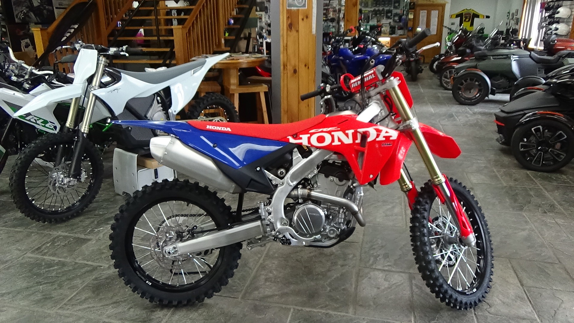 2027 Honda CRF250R 2