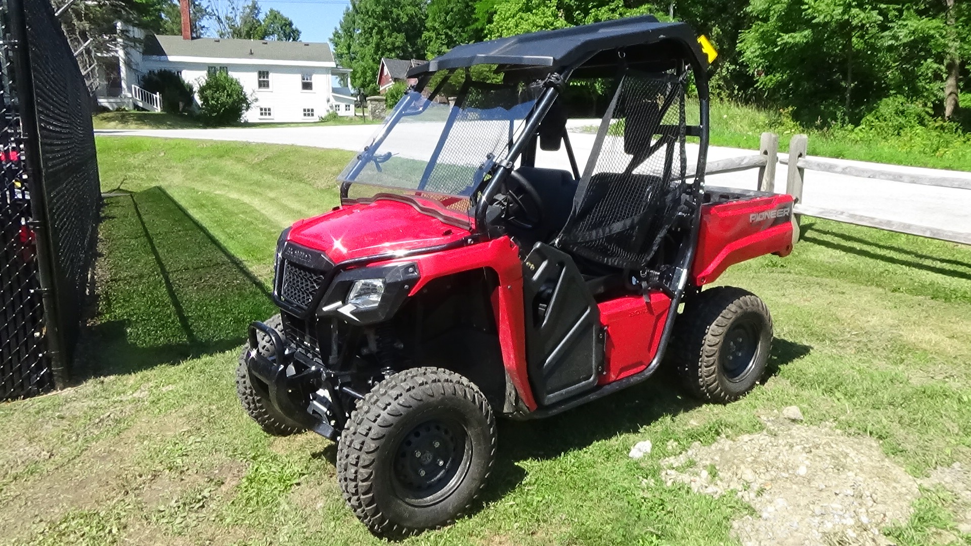 2025 Honda Pioneer 520 1