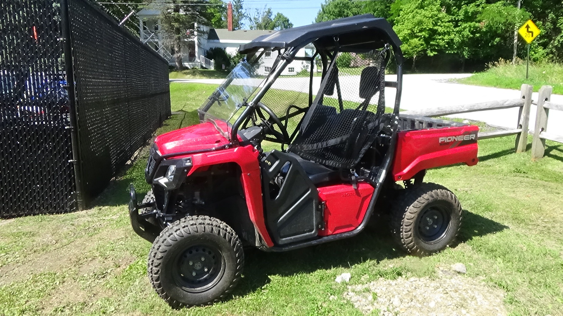 2025 Honda Pioneer 520 2