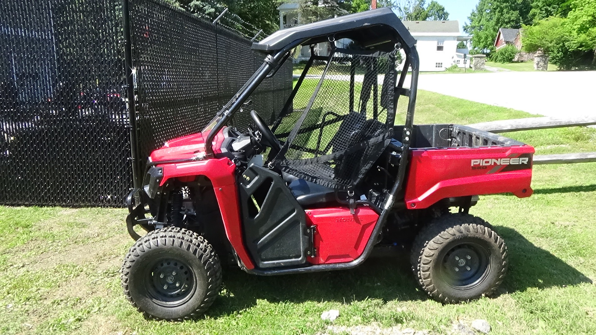 2025 Honda Pioneer 520 3
