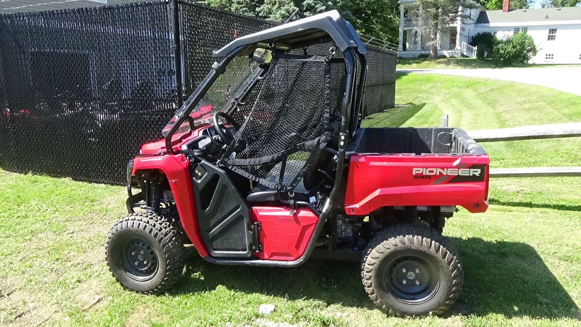 2025 Honda Pioneer 520 4