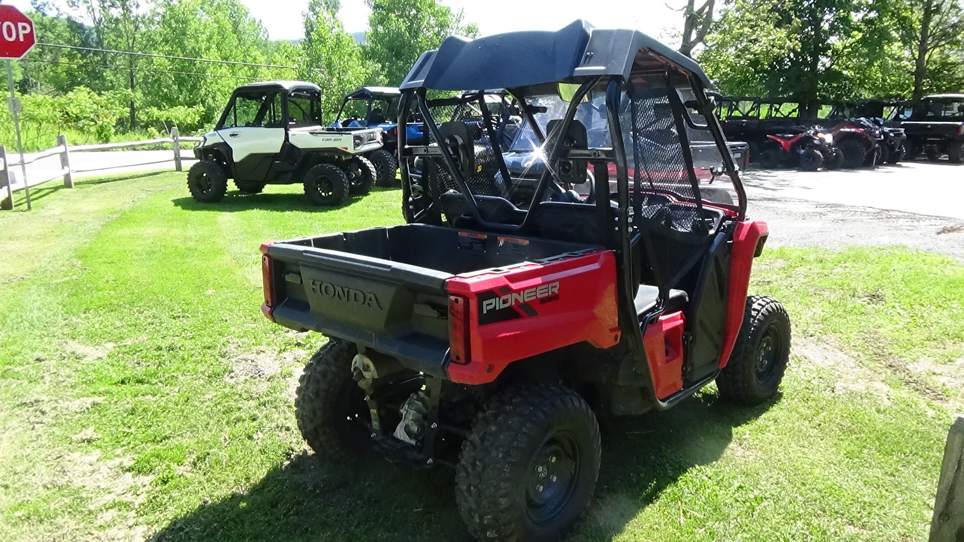 2025 Honda Pioneer 520 10