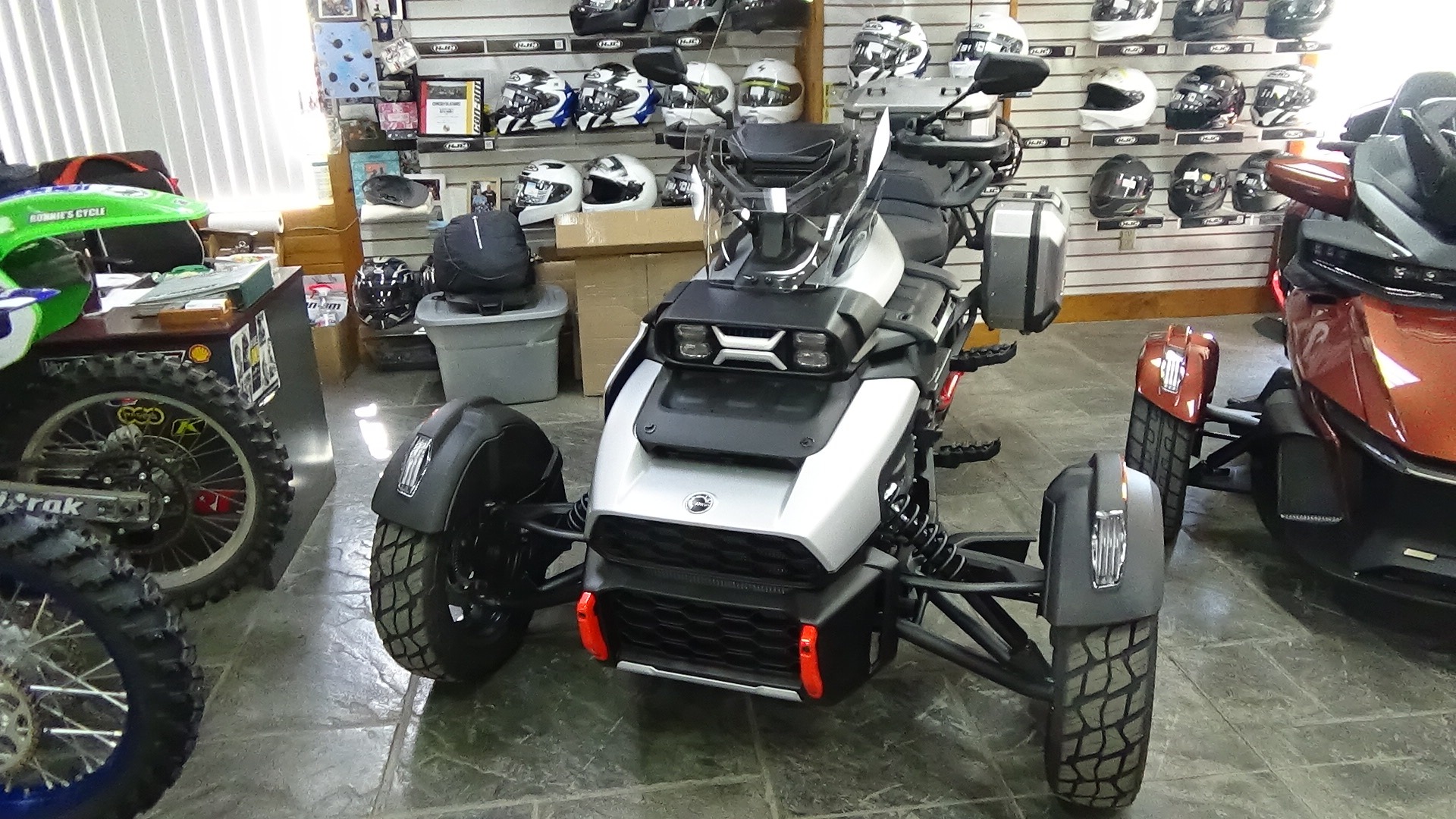2025 Can-Am™ Canyon XT 3