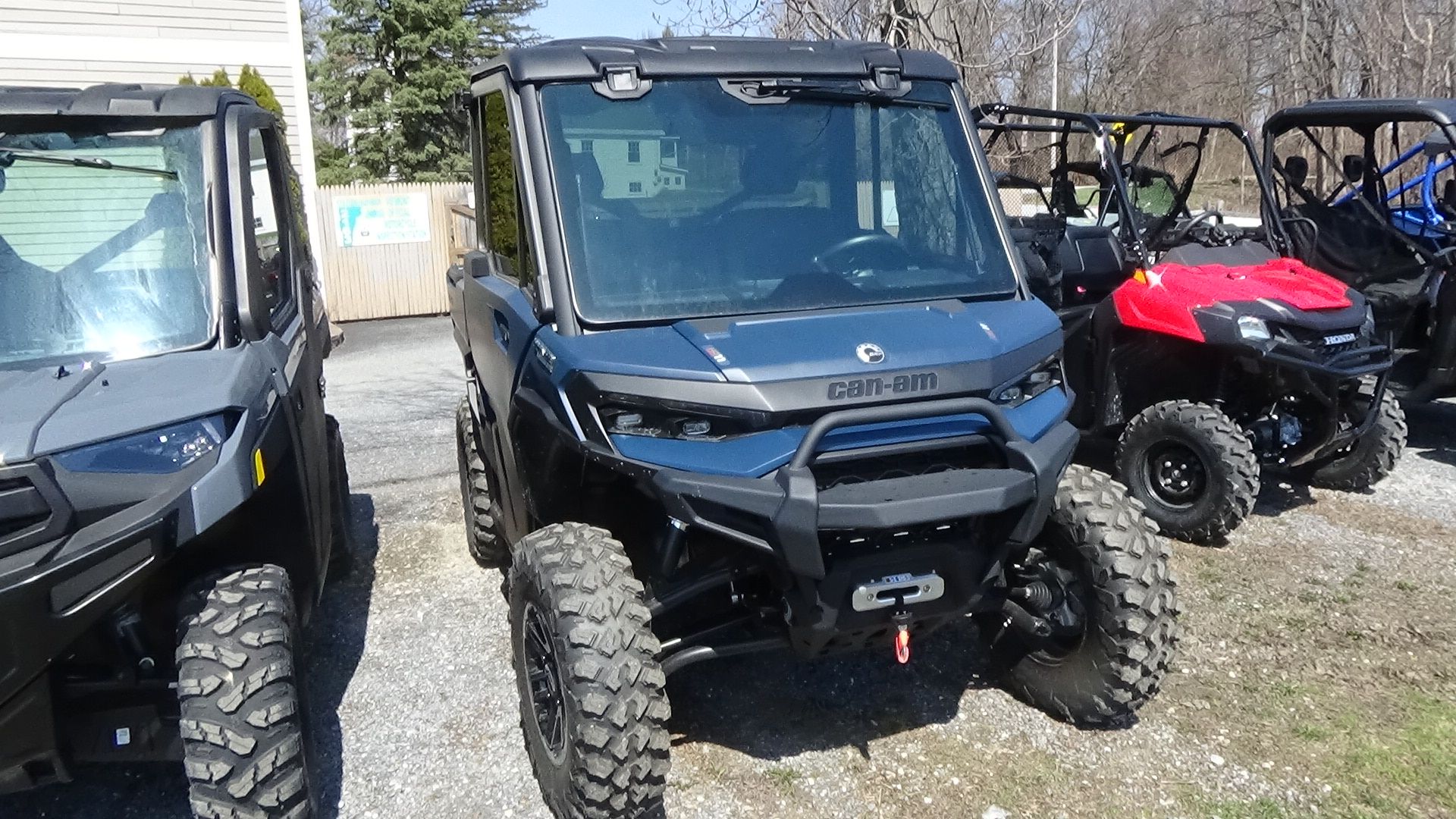 2026 Can-Am™ Defender Limited HD11 2
