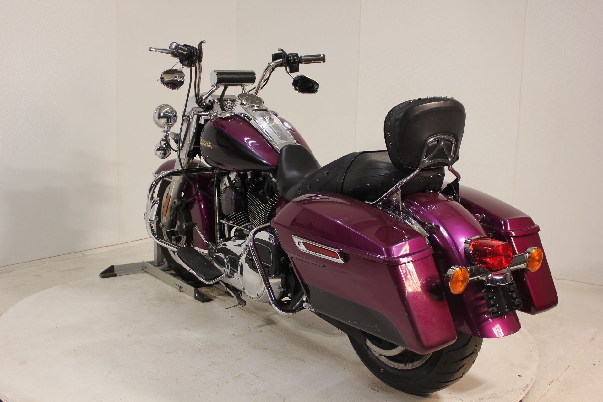 2016 Harley-Davidson Road King® 3
