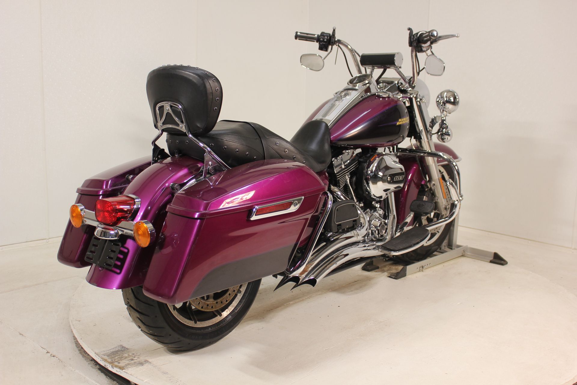 2016 Harley-Davidson Road King® 5