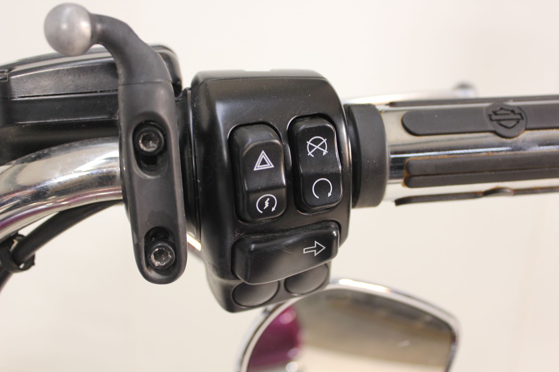 2016 Harley-Davidson Road King® 11
