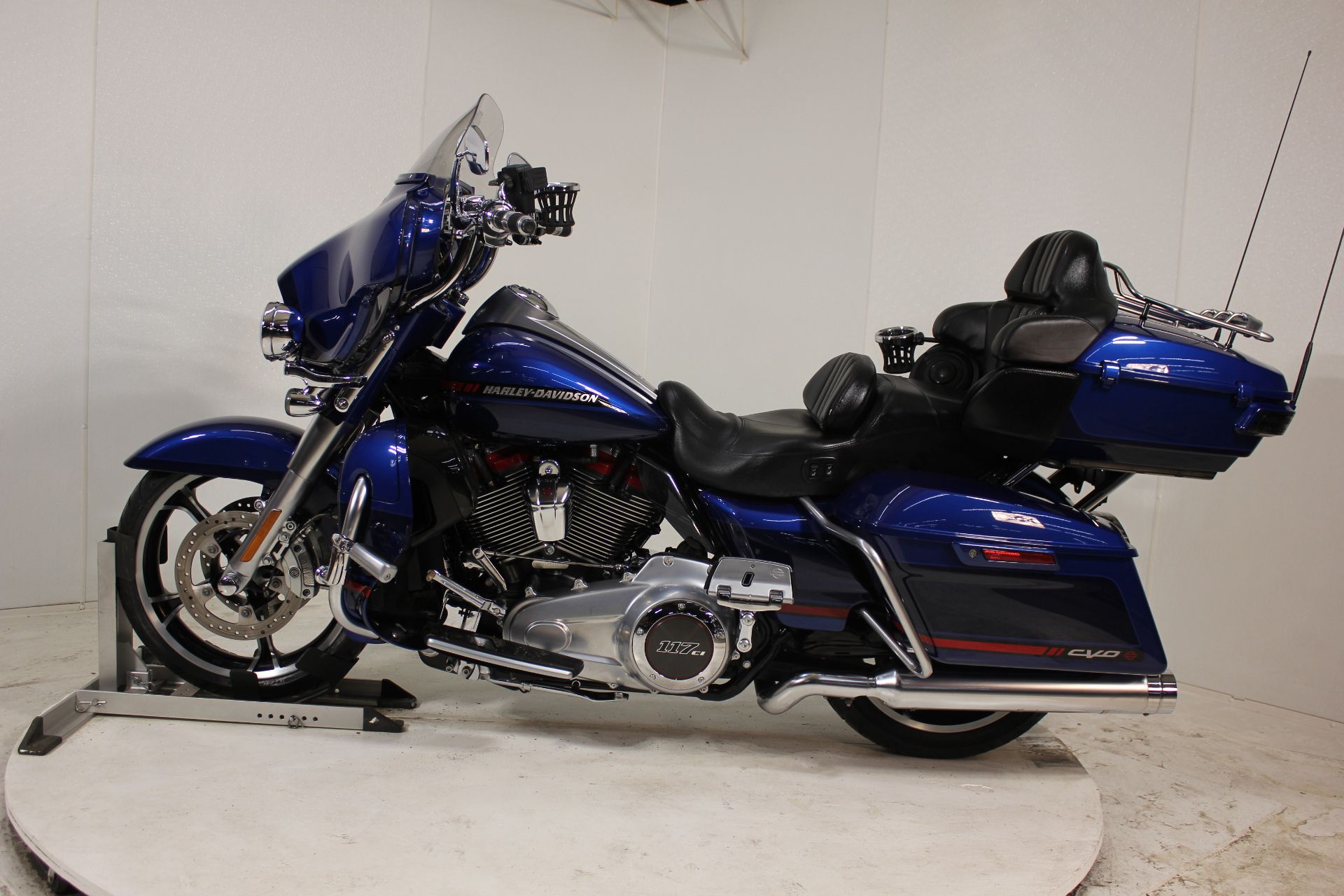 2020 Harley-Davidson CVO LIMITED 1