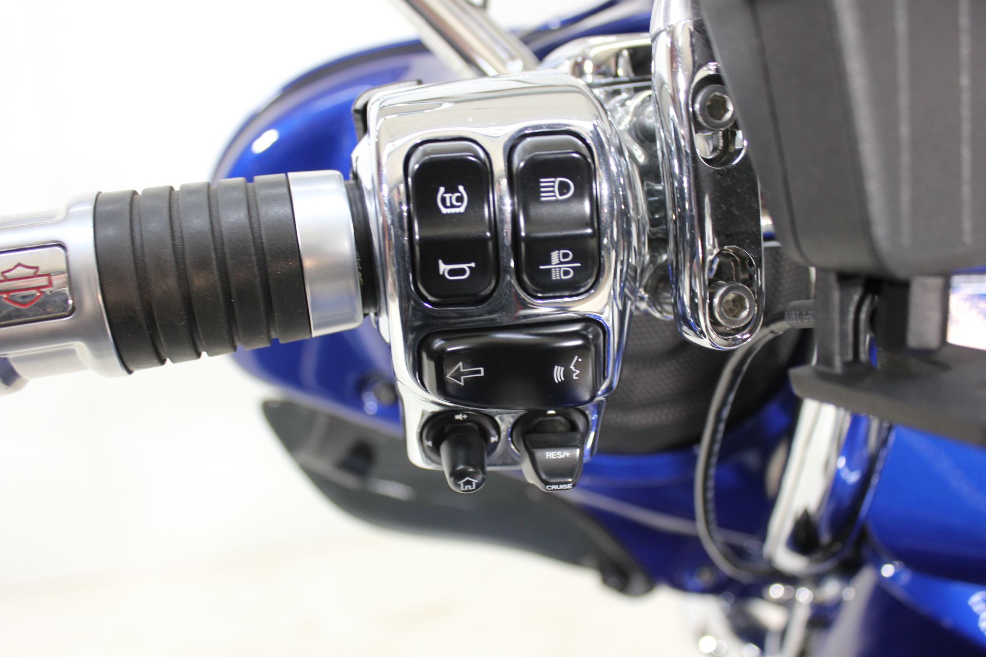 2020 Harley-Davidson CVO LIMITED 11