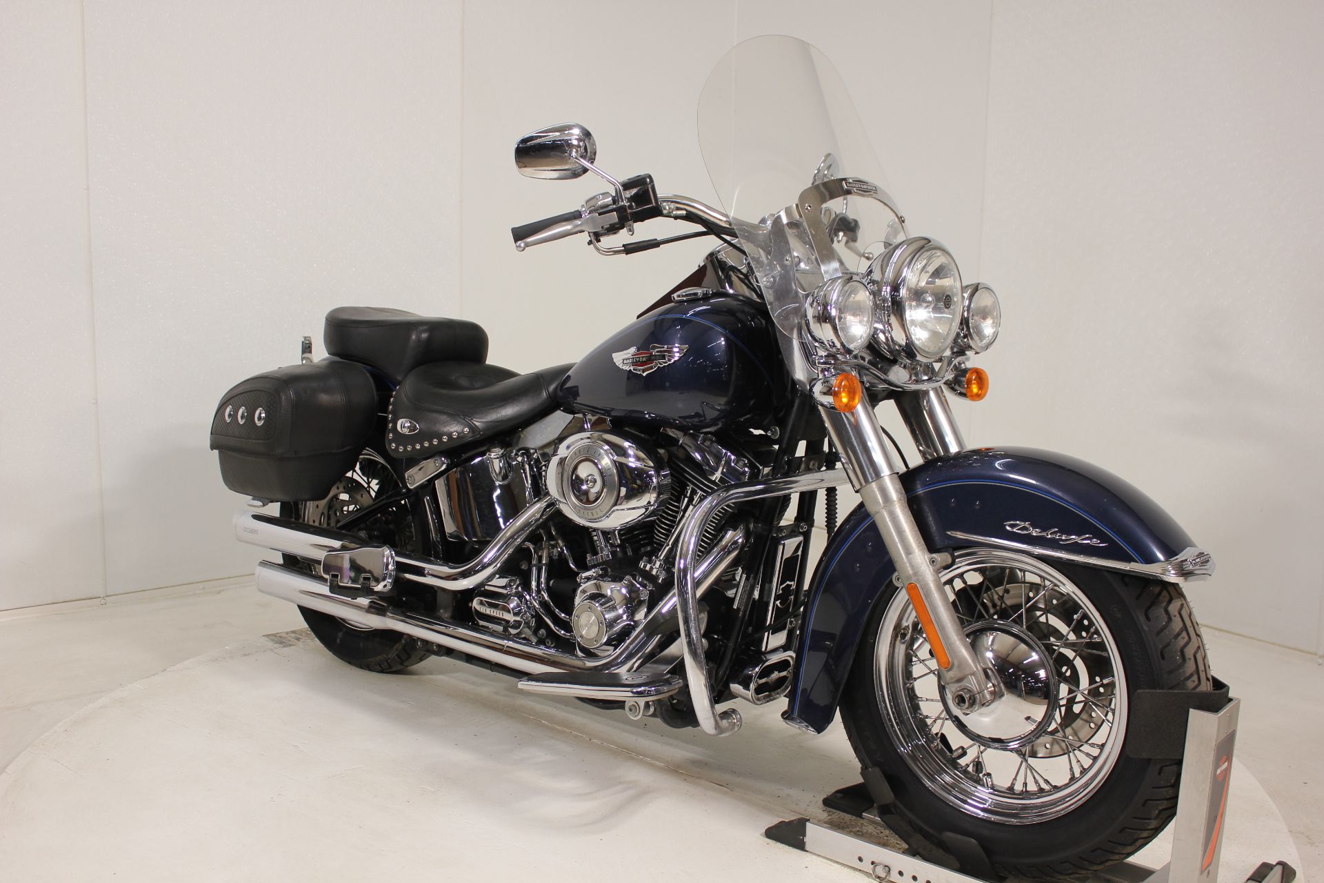 2008 Harley-Davidson Softail® Deluxe 6