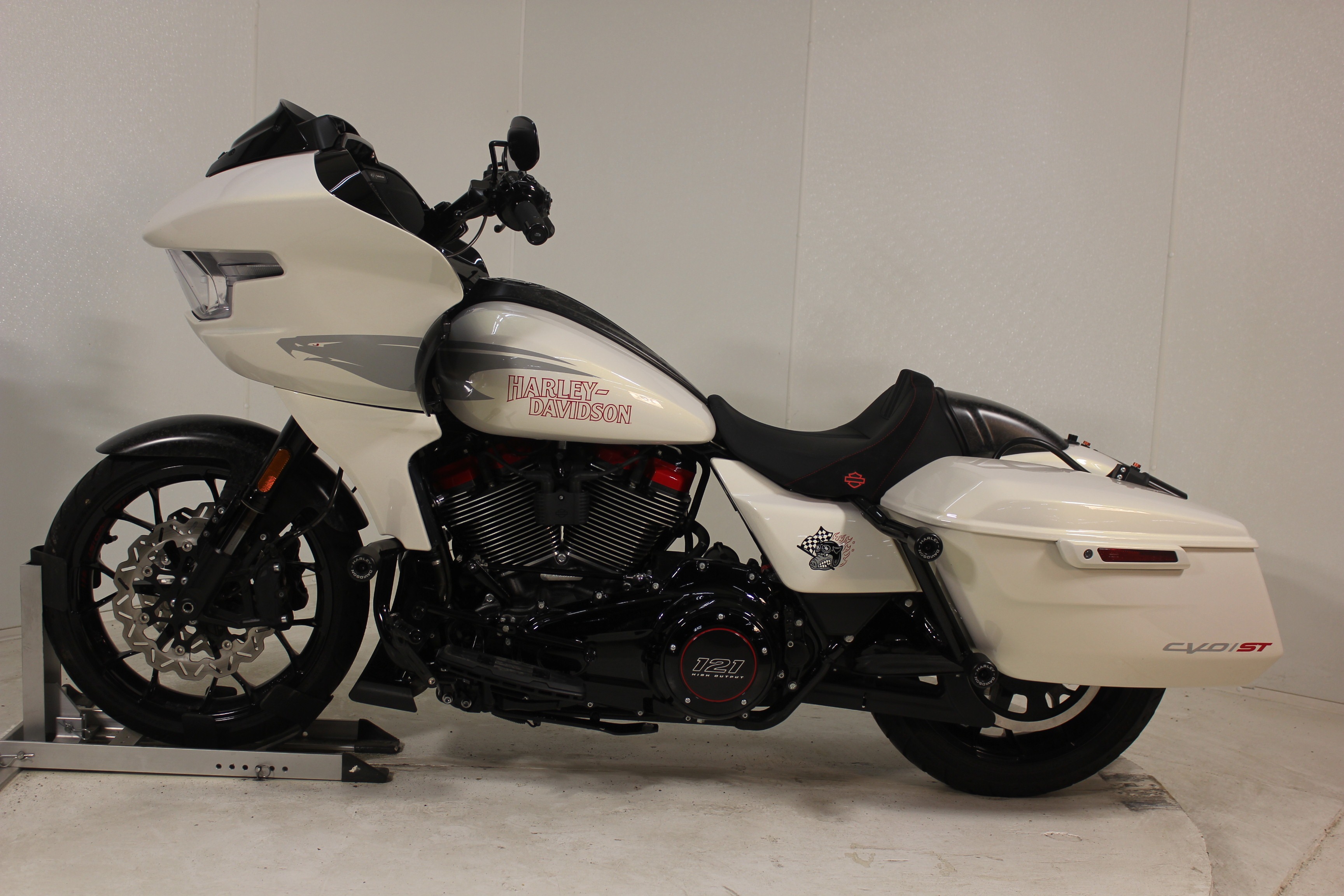 2024 Harley-Davidson CVO™ Road Glide® ST