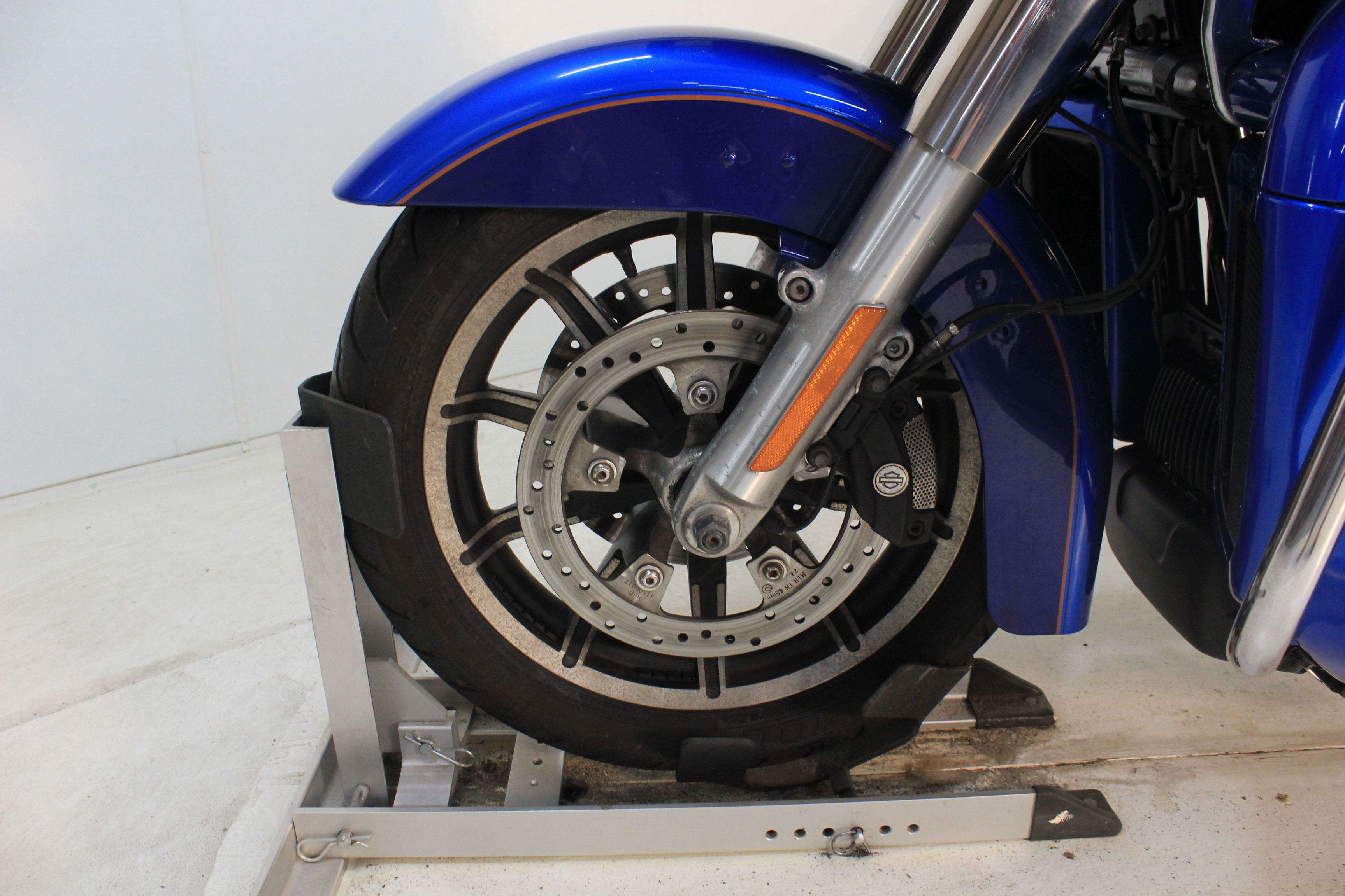 2017 Harley-Davidson Road Glide® Ultra 3