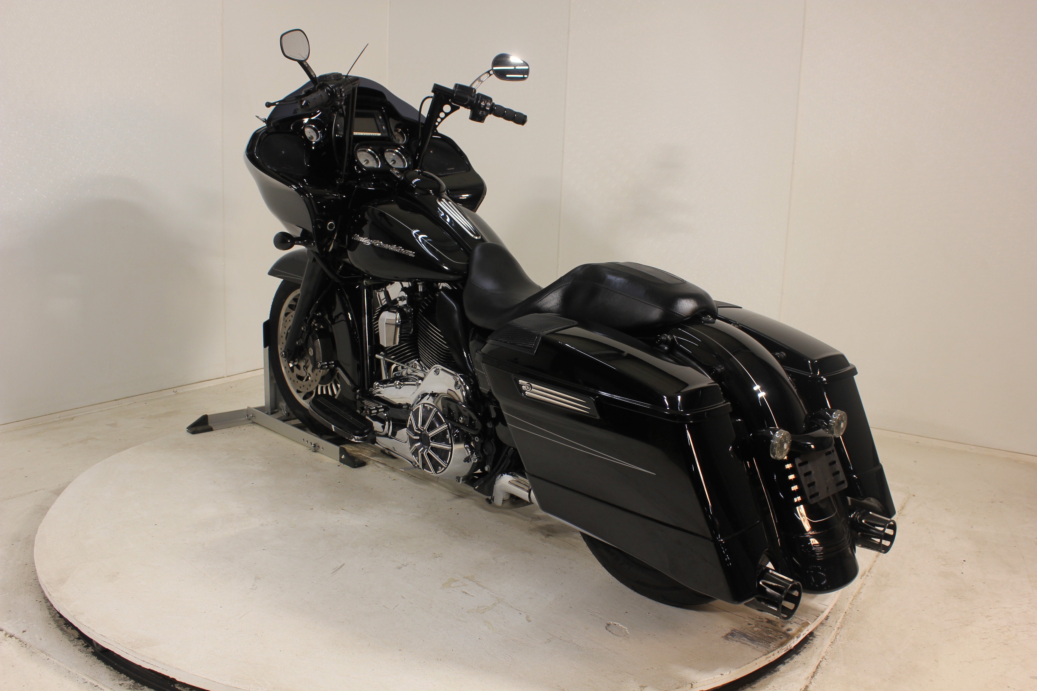 2016 Harley-Davidson Road Glide® Special 2