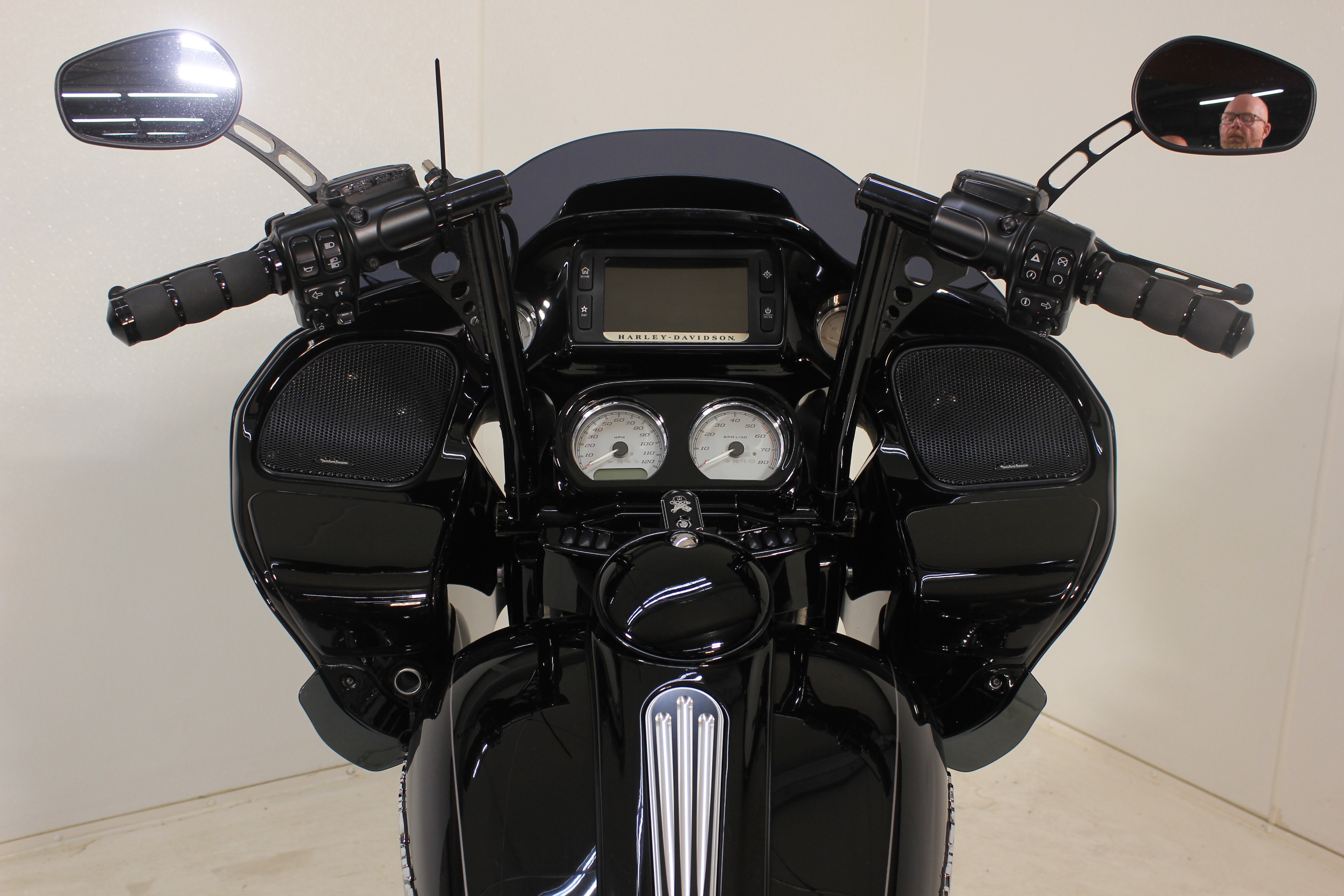 2016 Harley-Davidson Road Glide® Special 8