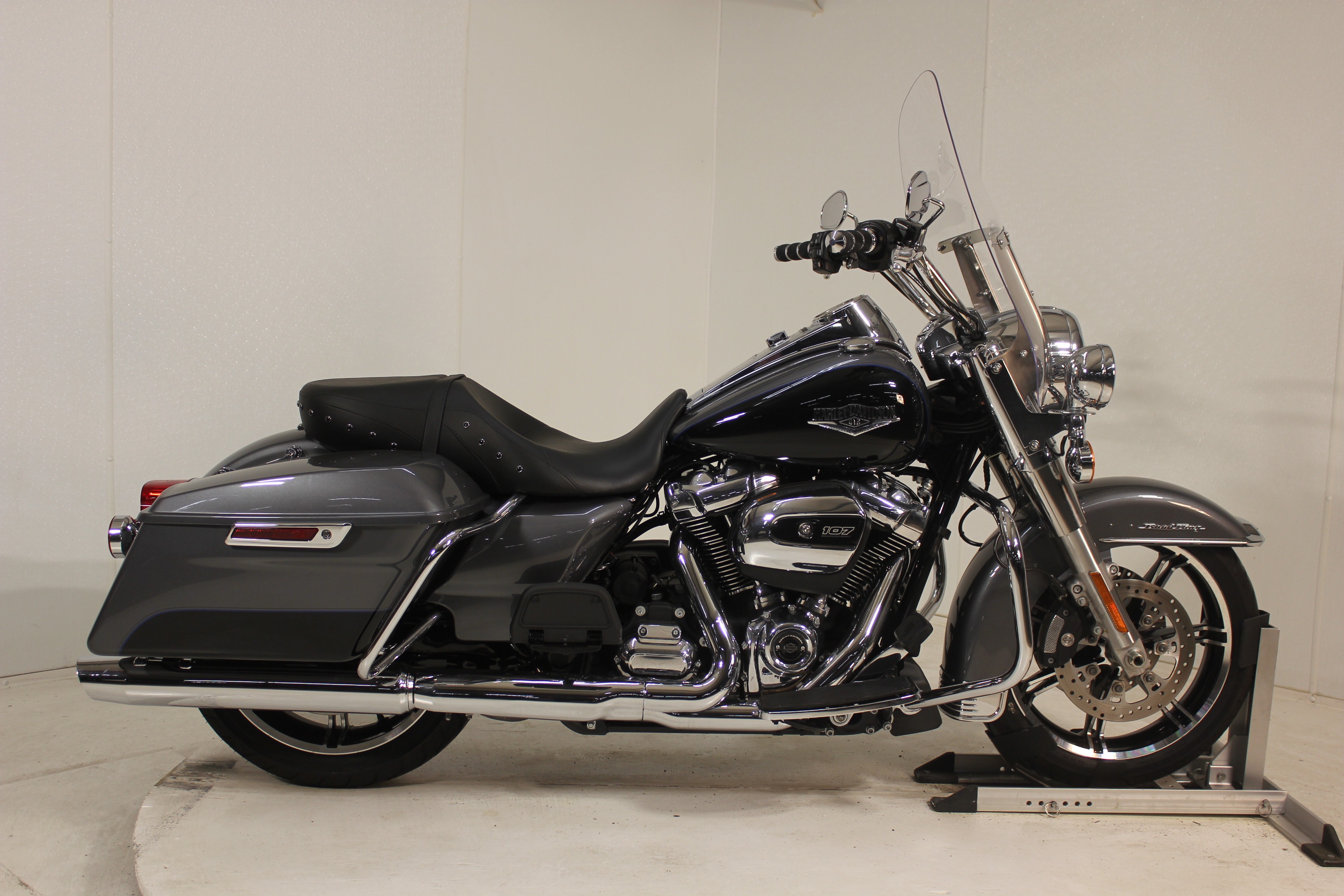 2022 Harley-Davidson Road King® 5