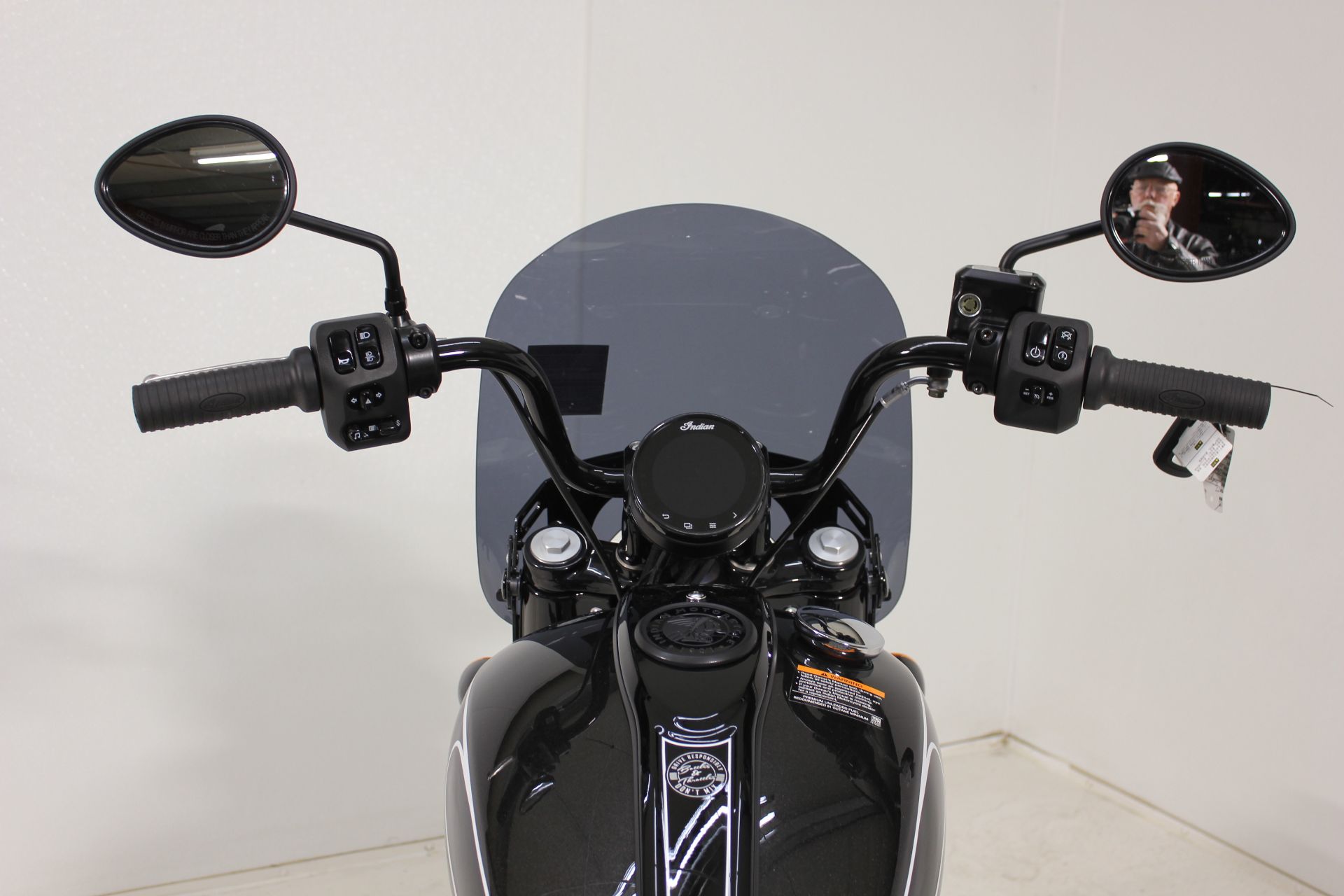 2023  Chief Bobber Dark Horse® 9
