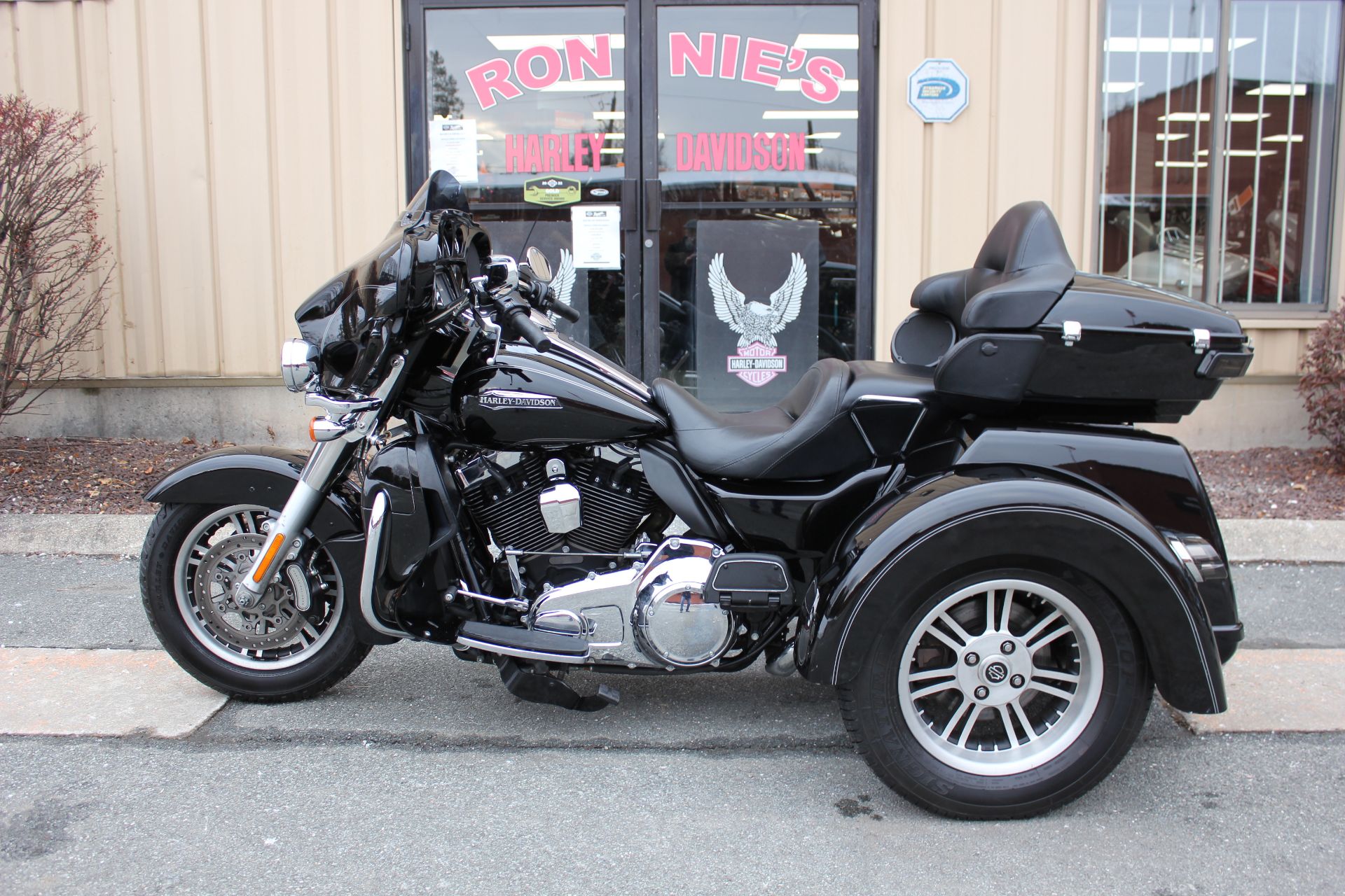 Davidson Tri Glide 2016 Harley Road Glide For Sale Motorcycles