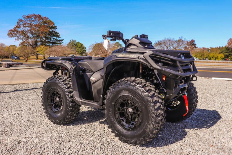 2027 Outlander Backcountry 1000R with 10.25 in. Touch D