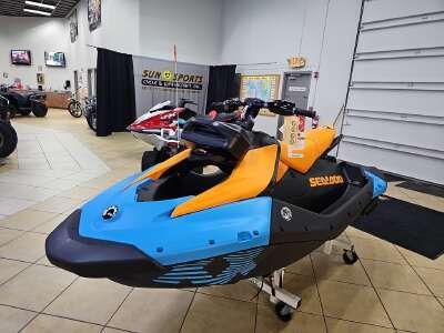 New 2026 Sea-Doo Spark Trixx for 3 + iBR and Audio in option
