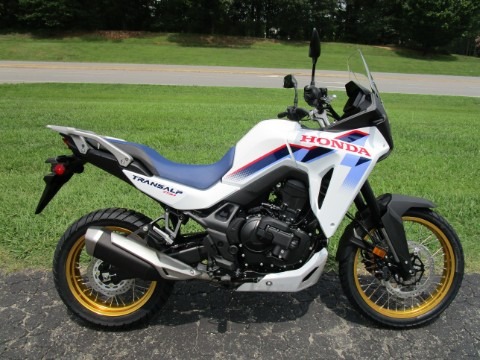 2026 Transalp E-Clutch