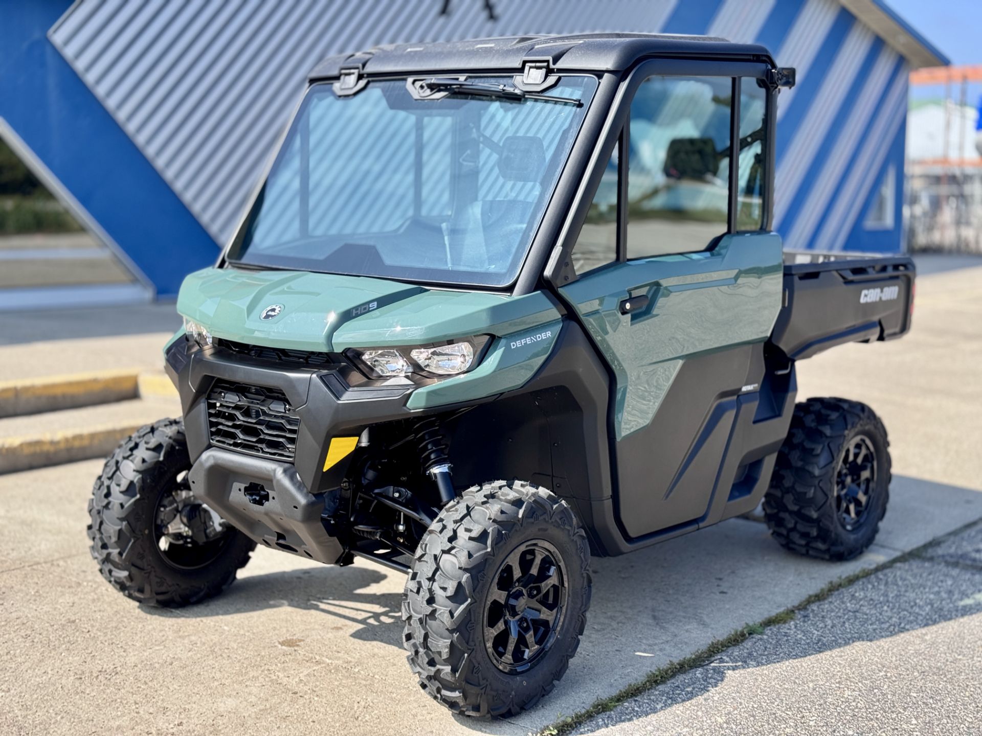 2026 Can-Am™ Defender DPS CAB 1