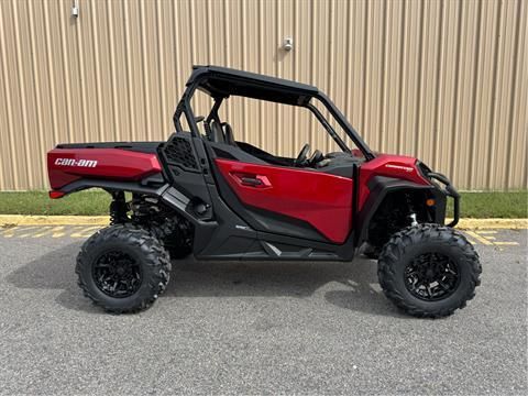 2026 Commander XT 700