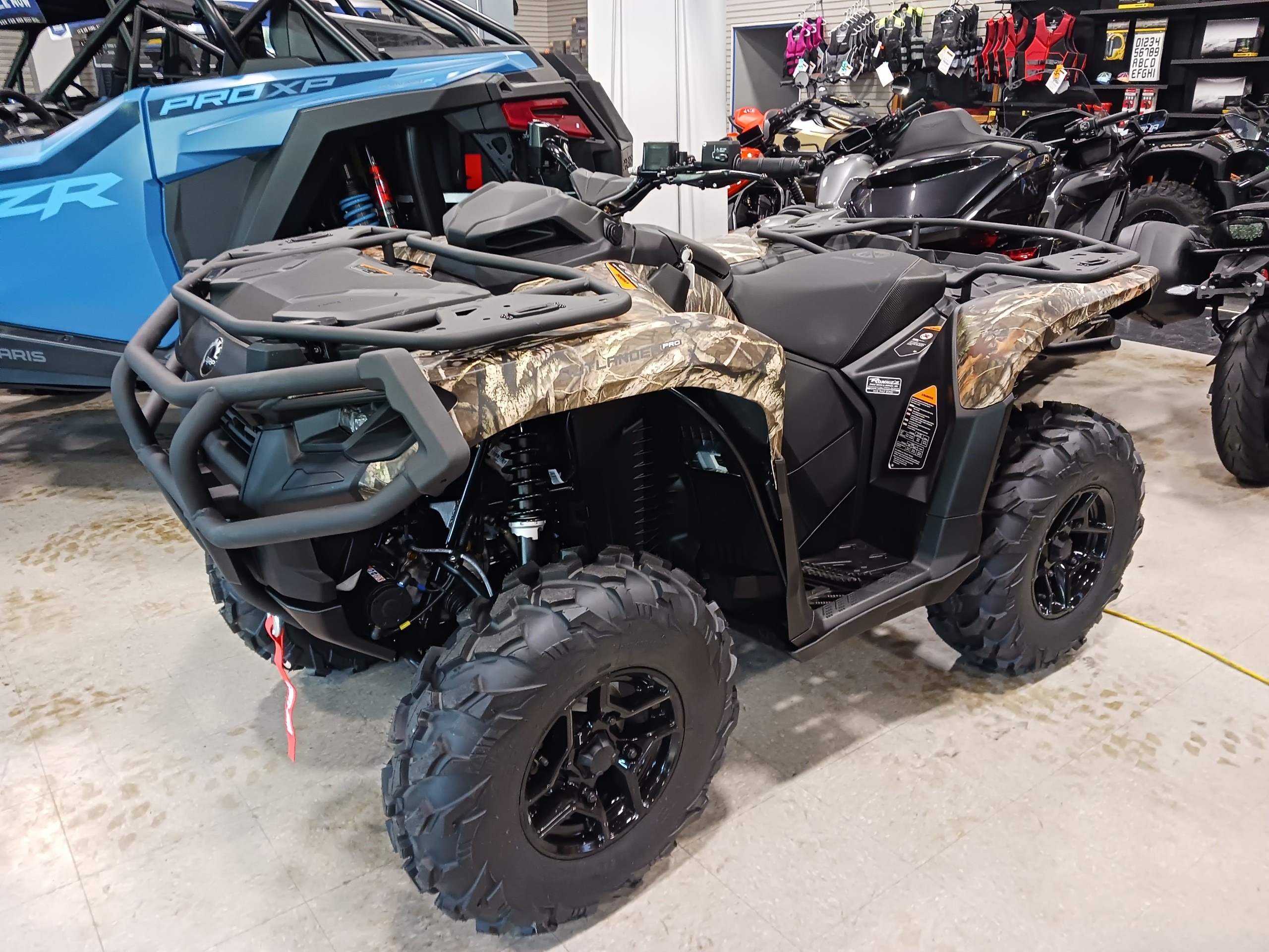 2026 Outlander PRO Hunting Edition HD7