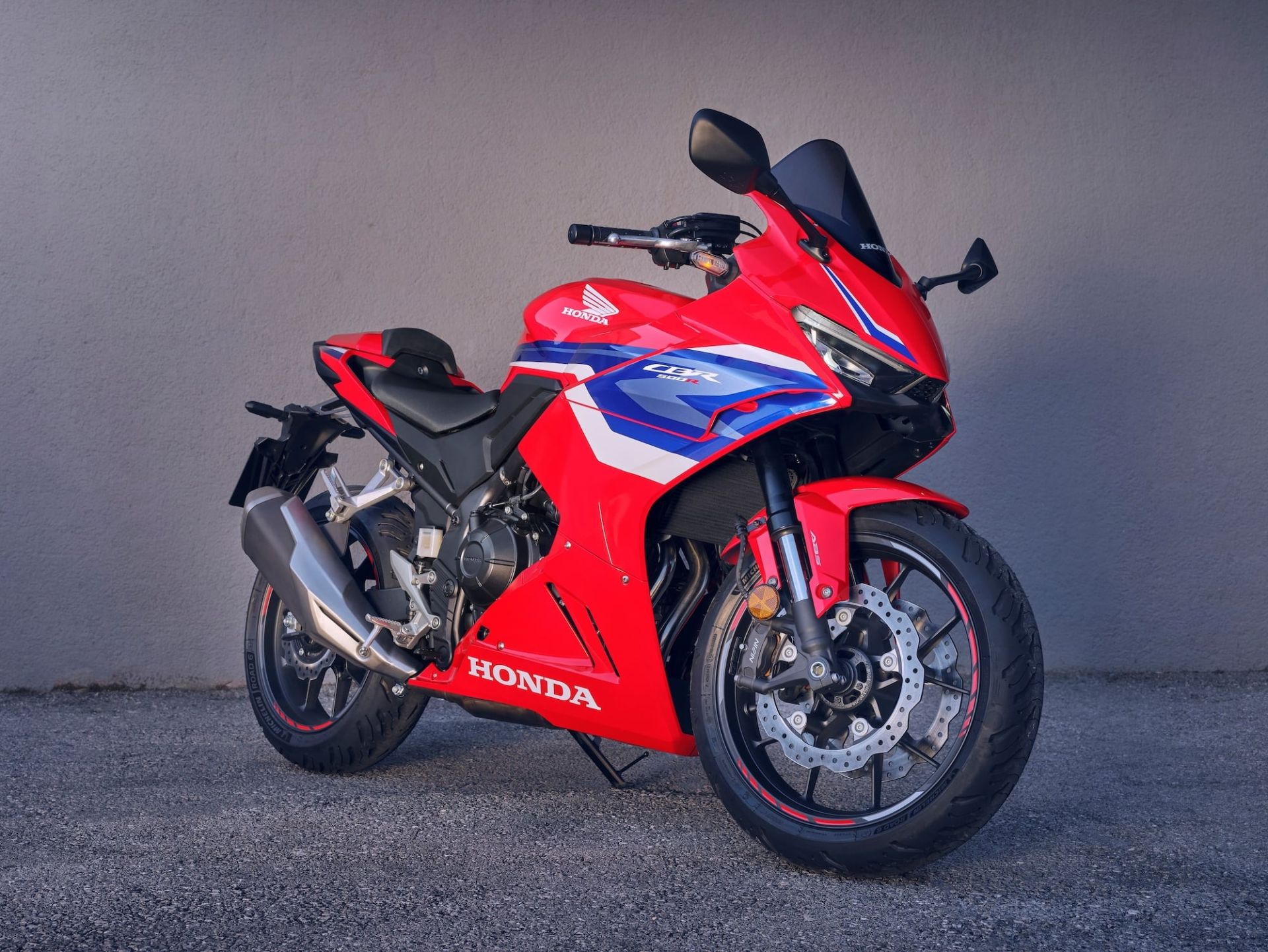 New 2025 Honda CBR500R Grand Prix Red Motorcycles in New Ashford