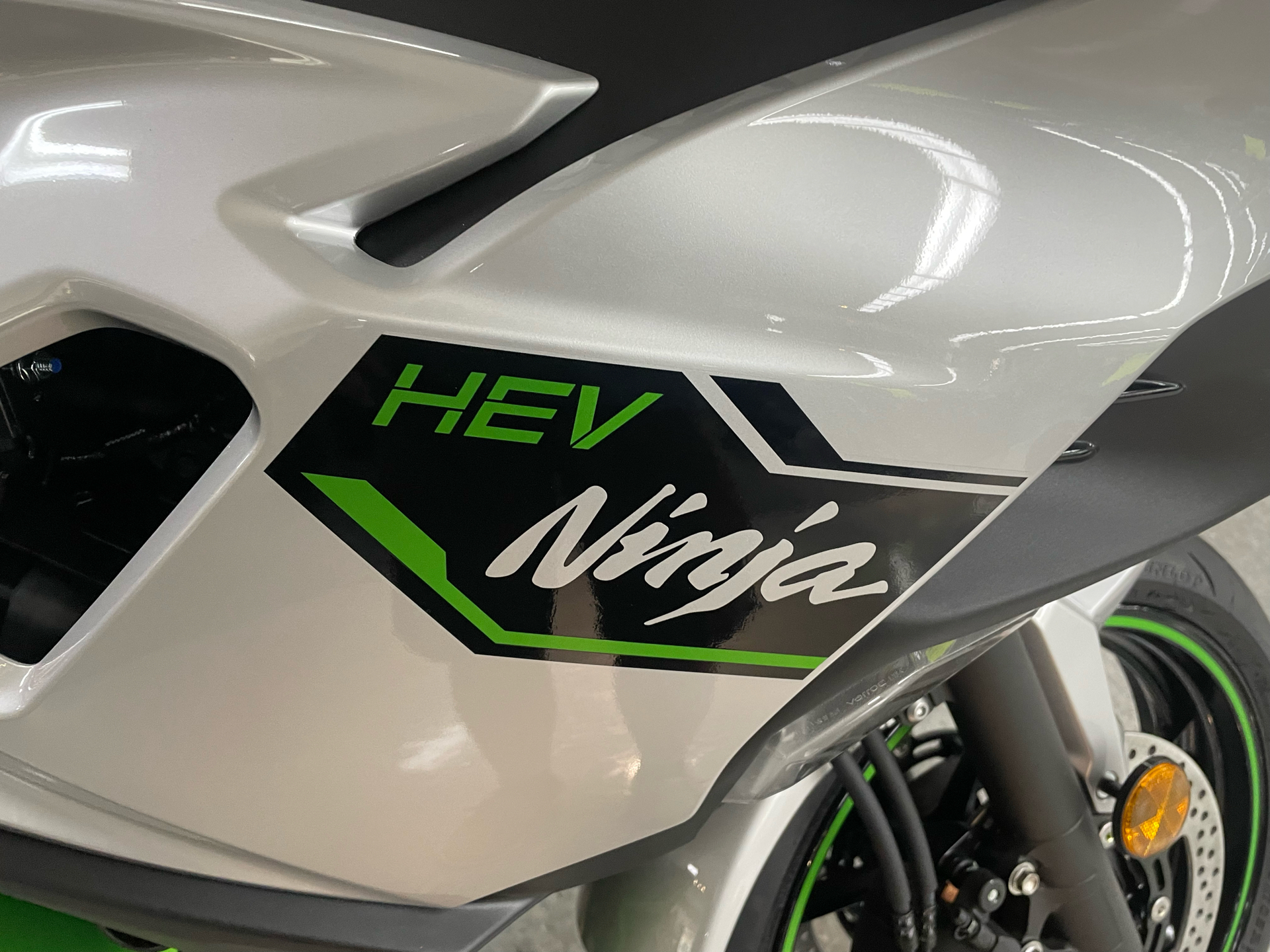 24 セブン / ライトグリーンメタ 24 セブン / ライトグリーンメタ 24 セブン / ライトグリーンメタ