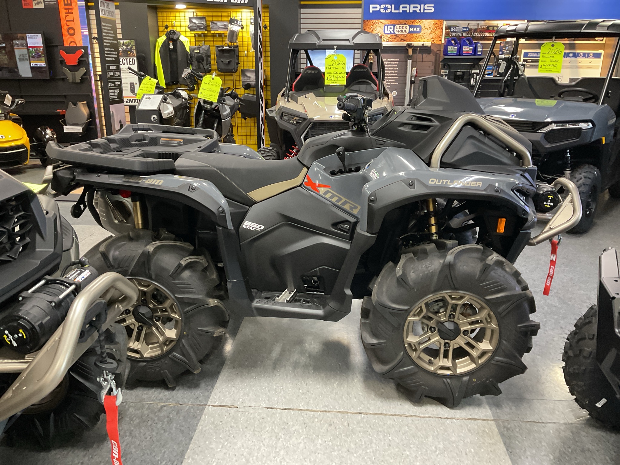 2026 Can-Am™ Outlander X MR 850 4