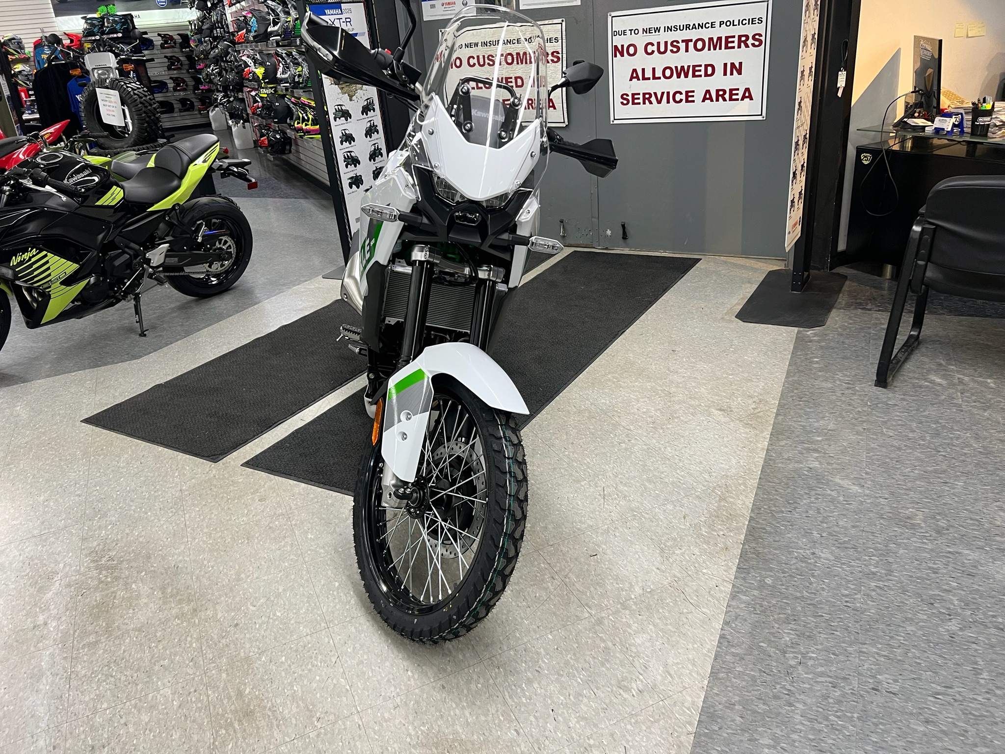 2026 Kawasaki KLE®500 SE ABS 3