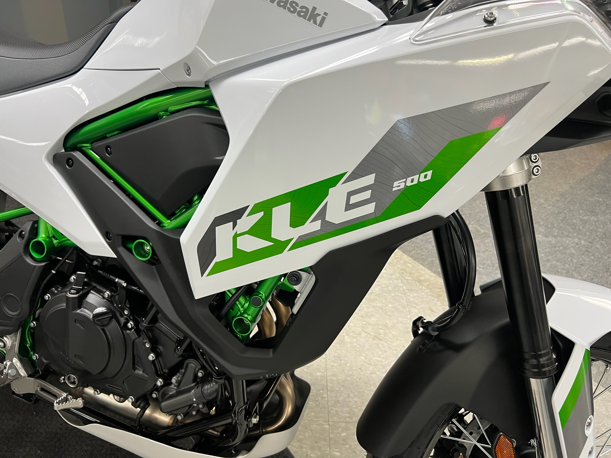2026 Kawasaki KLE®500 SE ABS 4