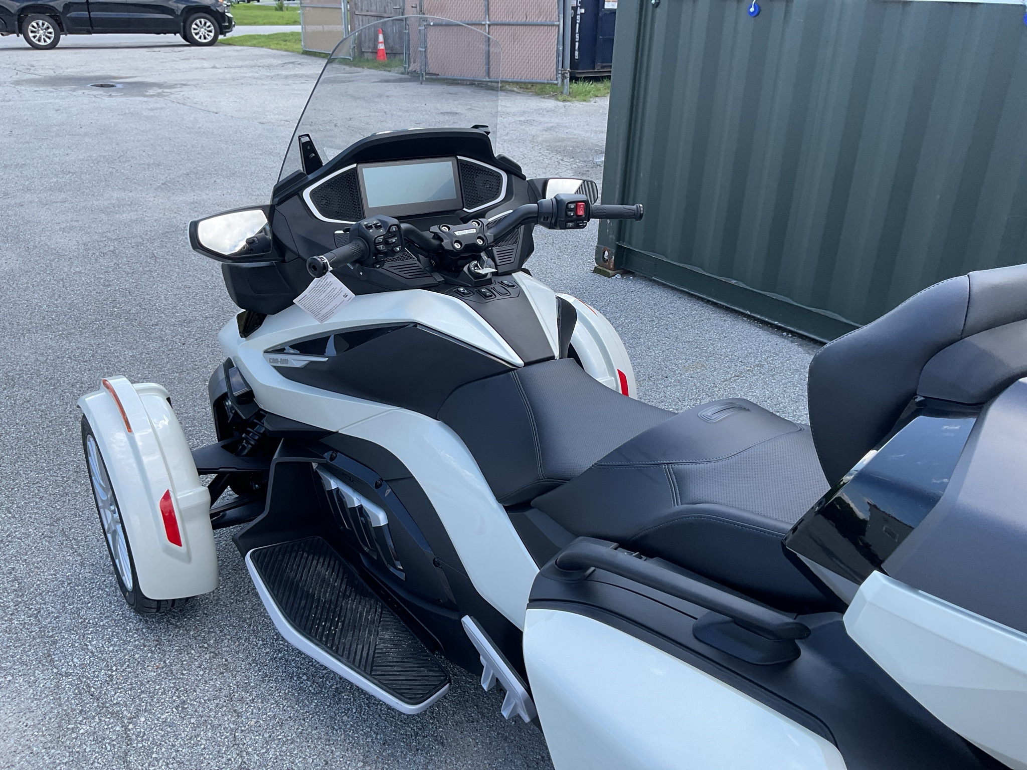 2026 Can-Am™ Spyder RT Limited 7