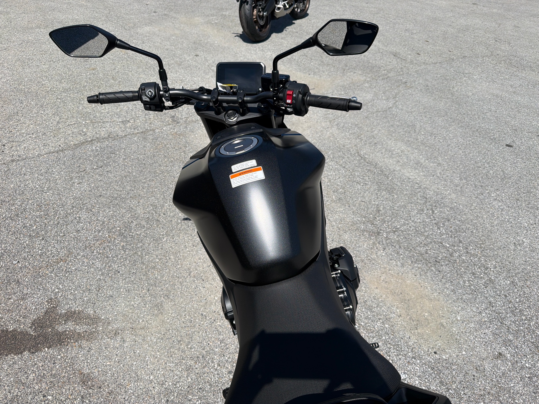 2026 Honda CB750 Hornet E-Clutch 5