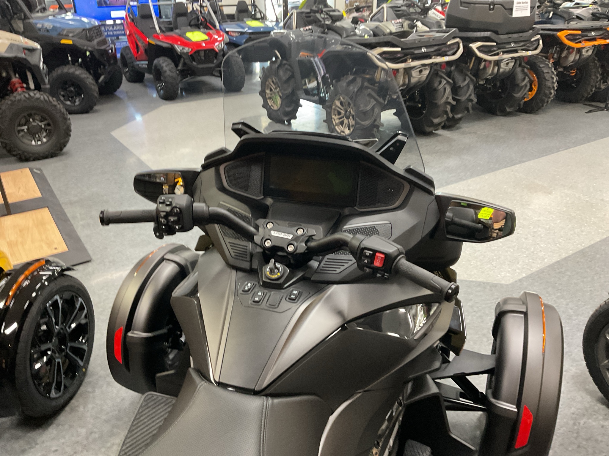 2026 Can-Am™ Spyder RT Limited 4