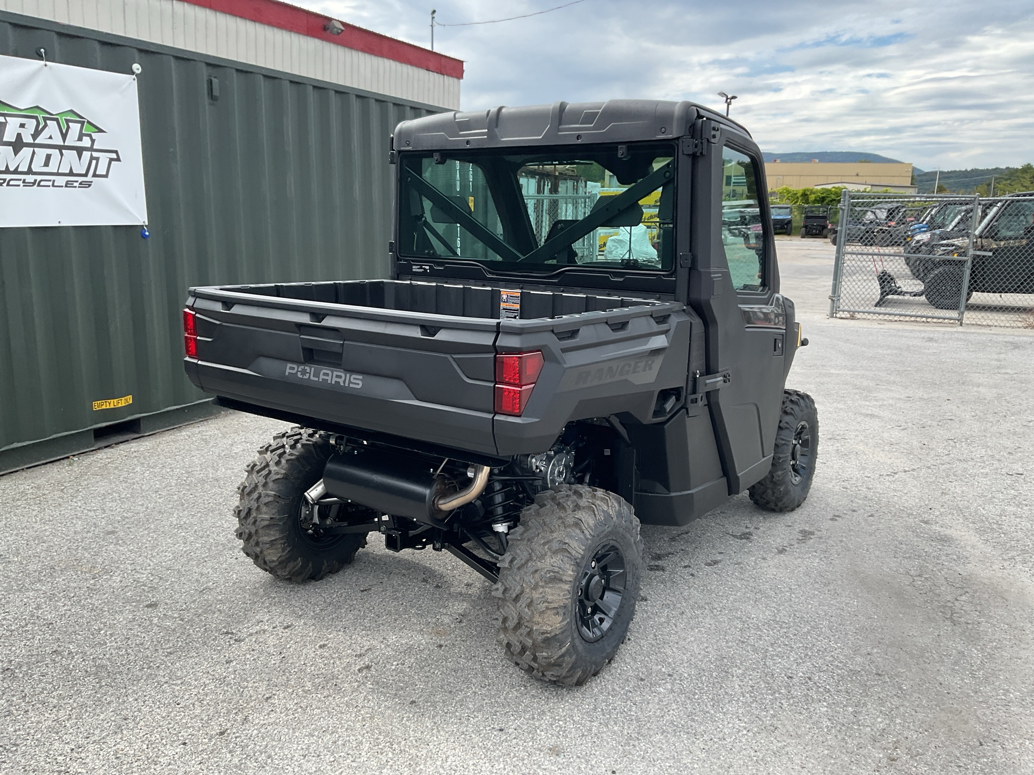 2027 Polaris Ranger 1000 Cab 5